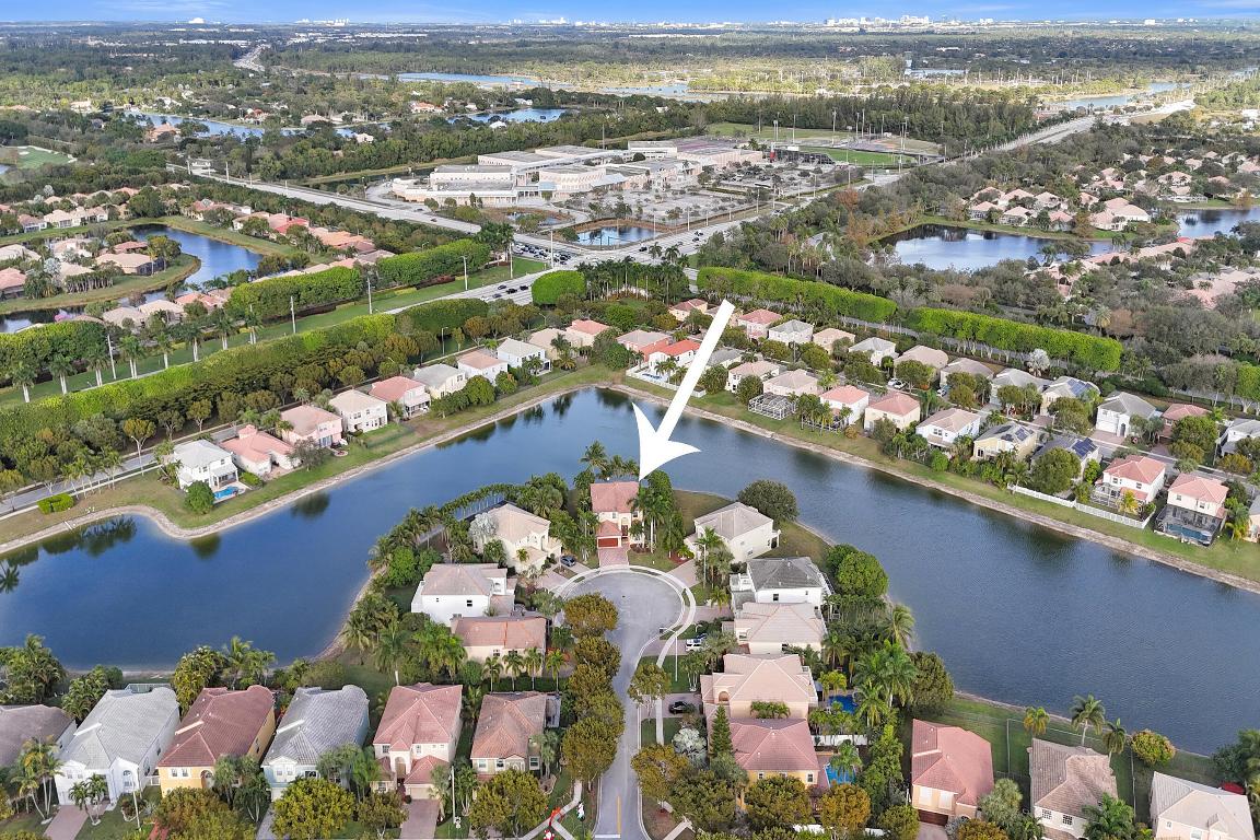 8976 Biddle Wellington, FL 33414