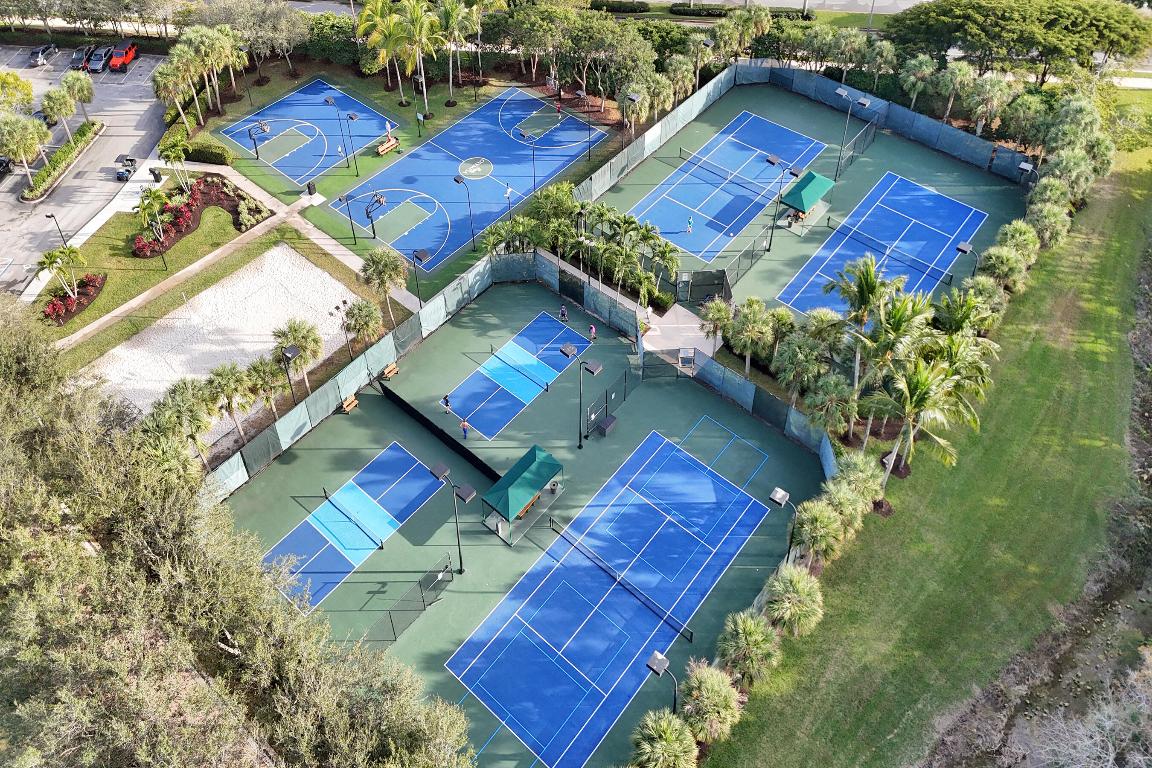 8976 Biddle Wellington, FL 33414