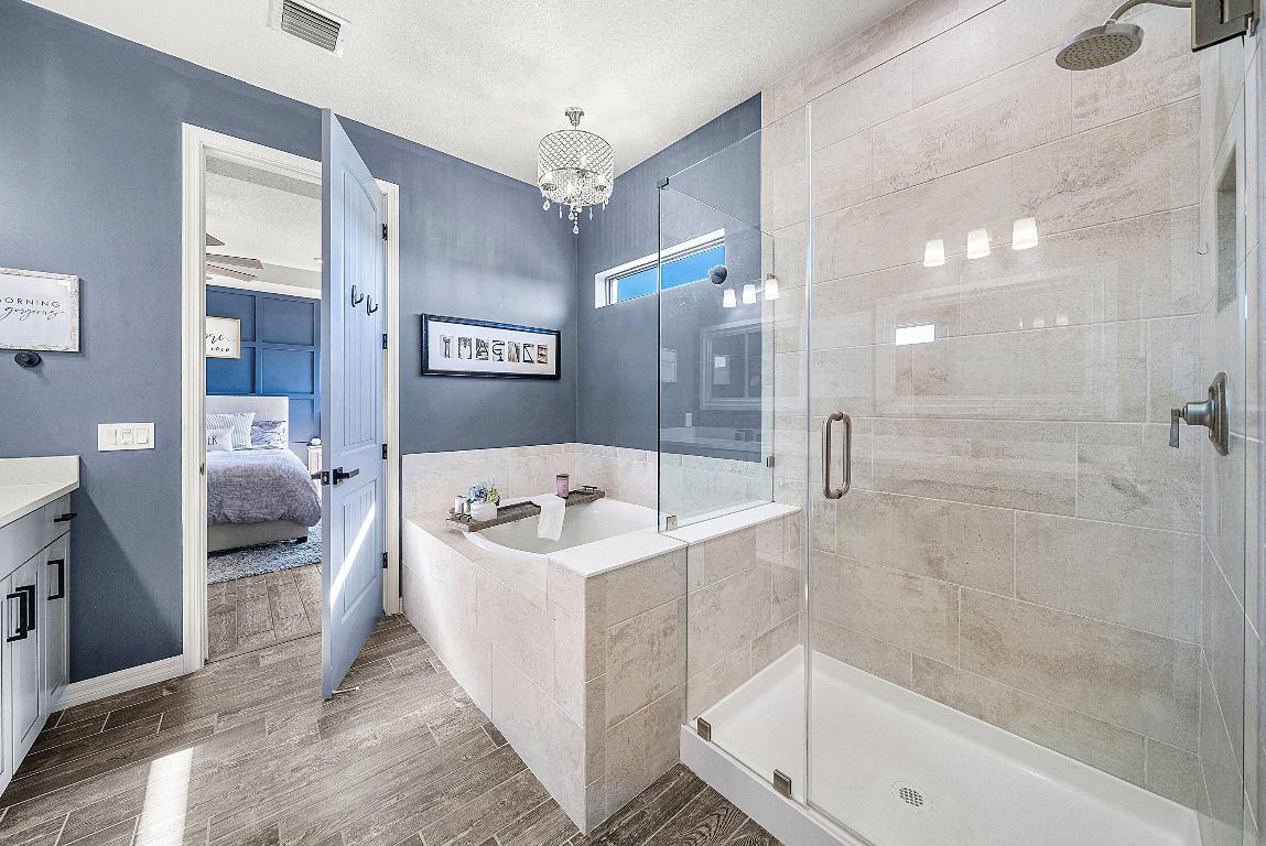 8220 Cinch Lake Worth, FL 33467