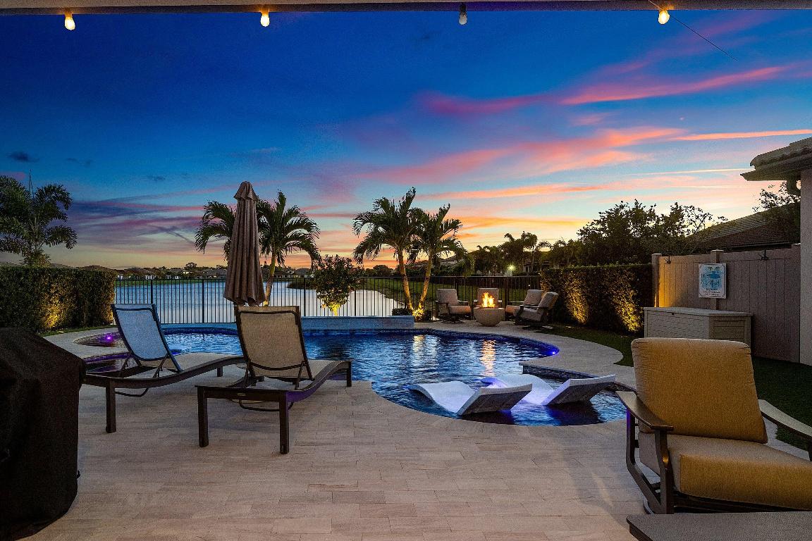 8220 Cinch Lake Worth, FL 33467