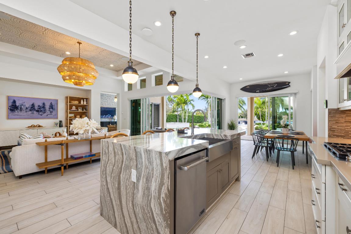 8001 SE Old Plantation Jupiter, FL 33458