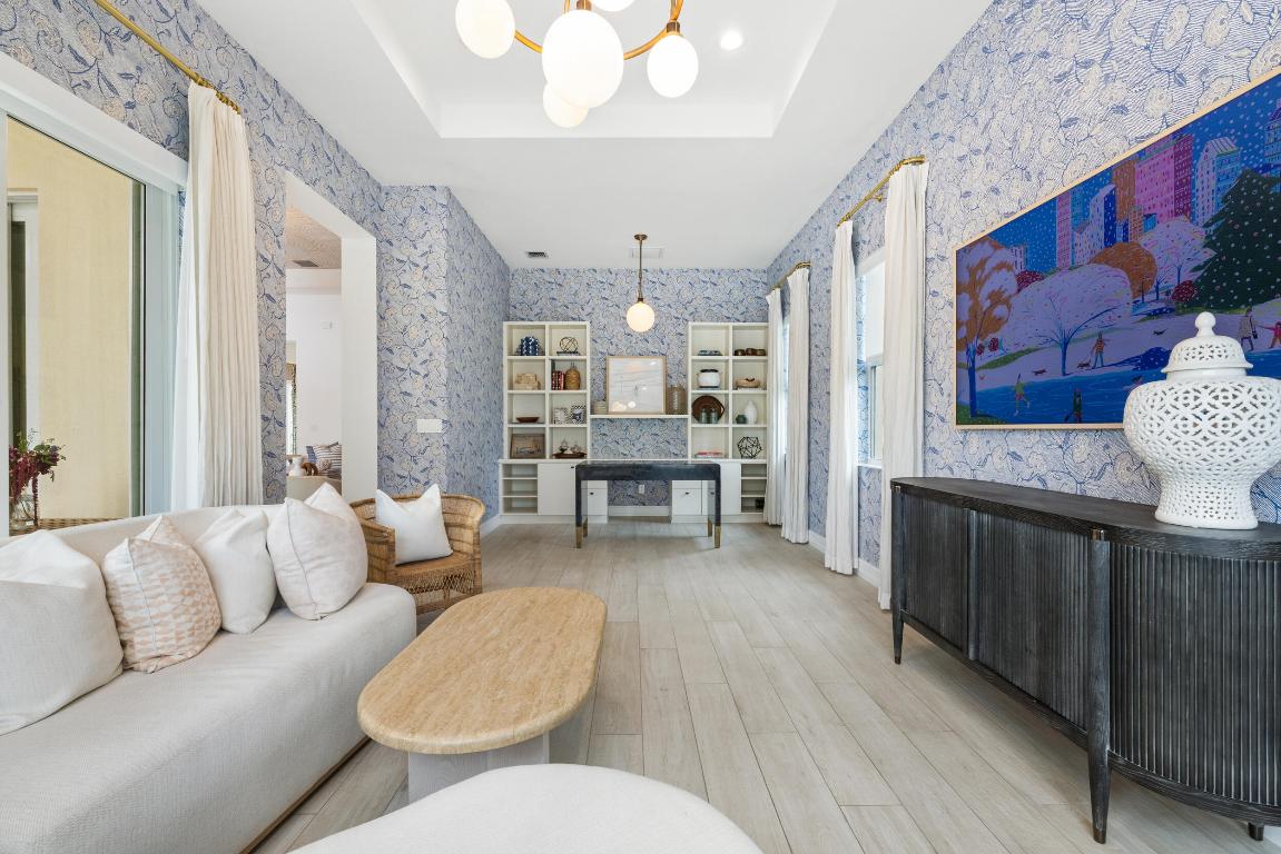 8001 SE Old Plantation Jupiter, FL 33458