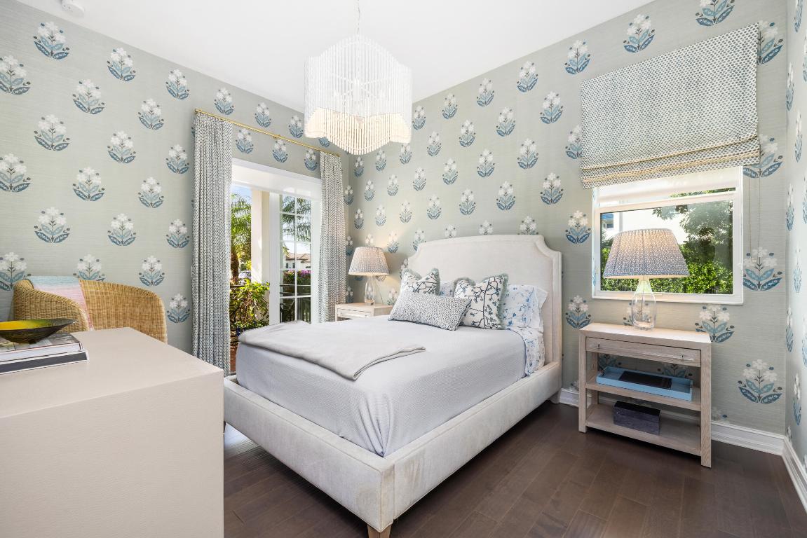 8001 SE Old Plantation Jupiter, FL 33458