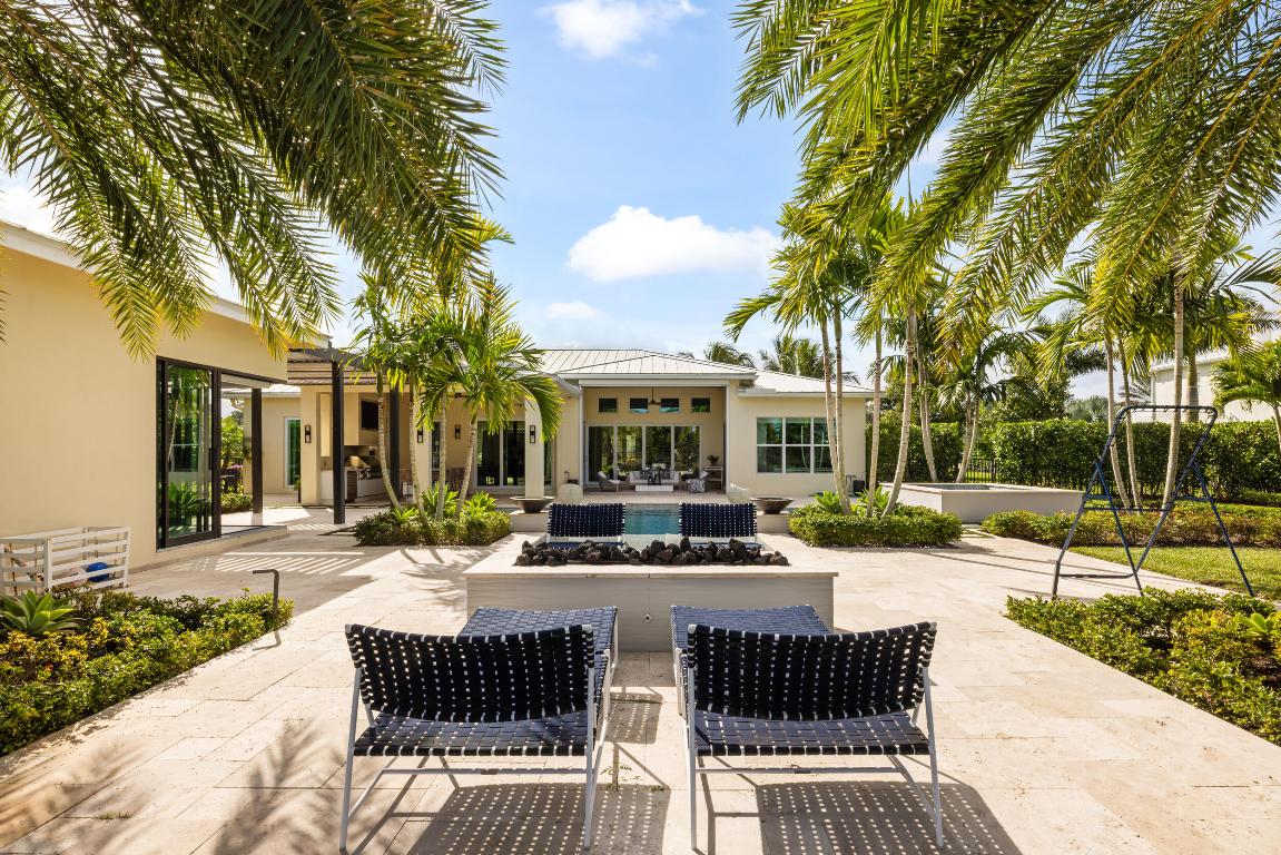 8001 SE Old Plantation Jupiter, FL 33458