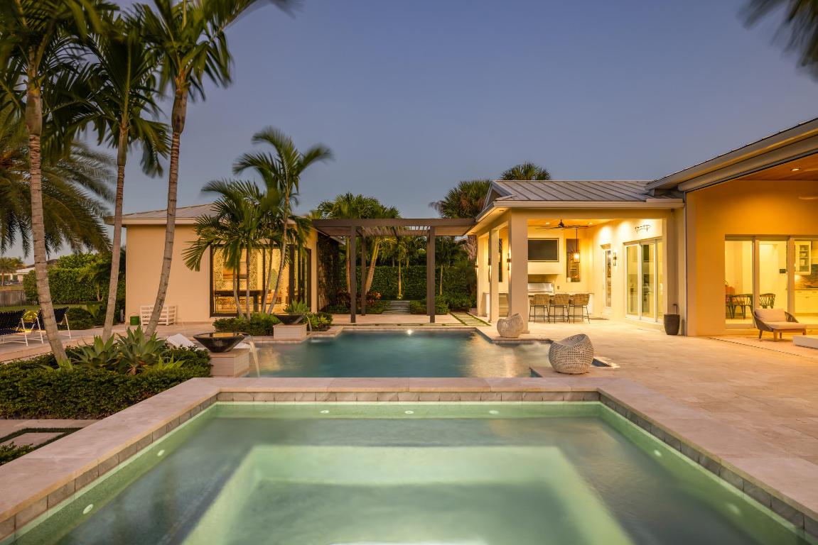 8001 SE Old Plantation Jupiter, FL 33458