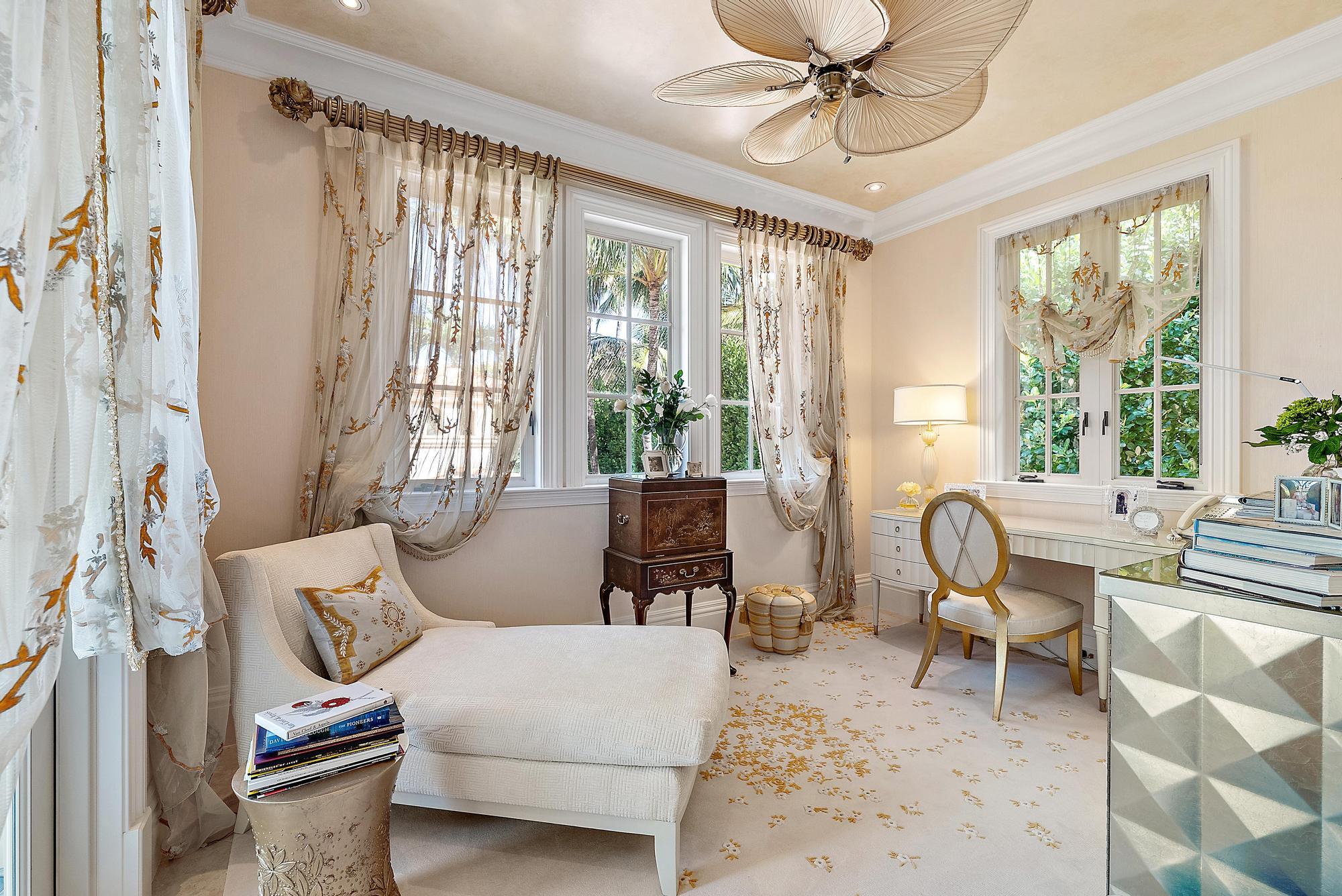 115 Gulfstream Palm Beach, FL 33480
