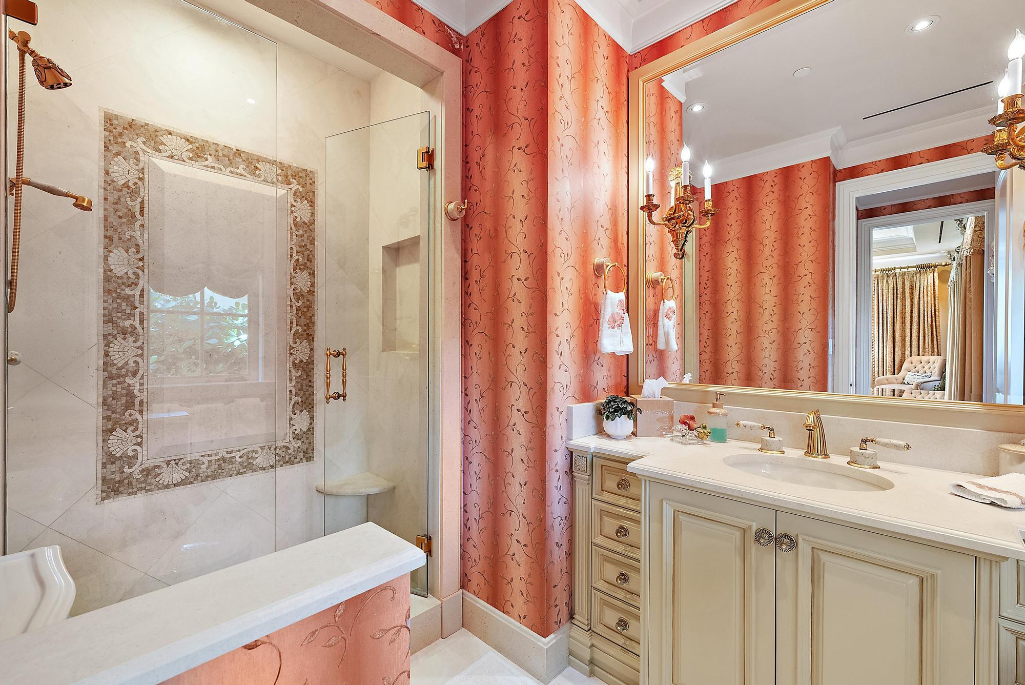 115 Gulfstream Palm Beach, FL 33480