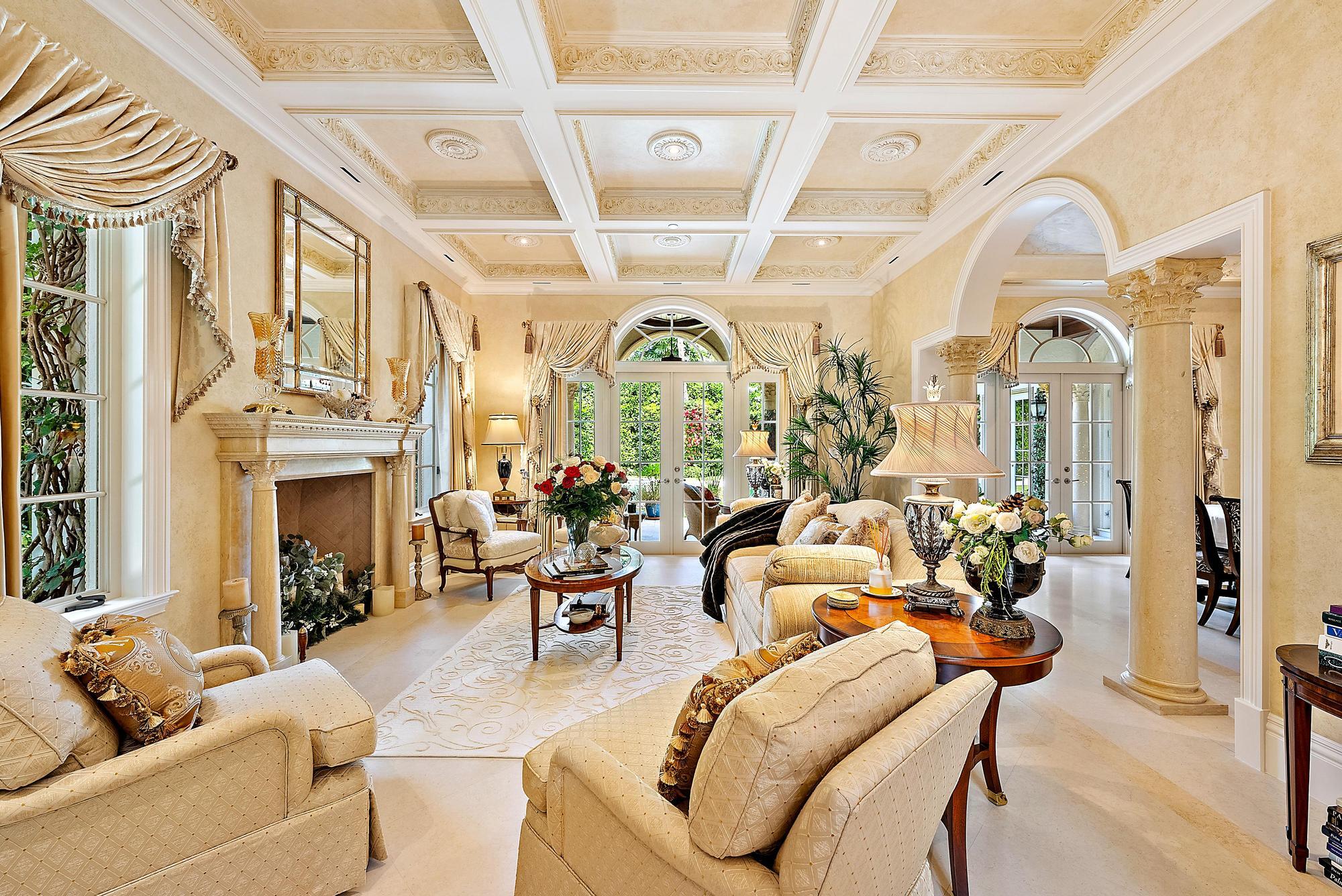 115 Gulfstream Palm Beach, FL 33480