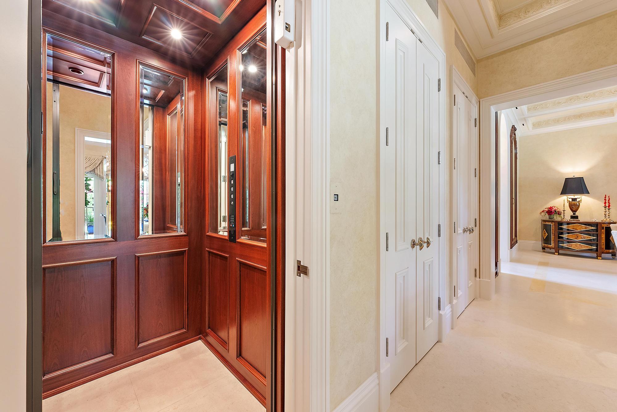 115 Gulfstream Palm Beach, FL 33480