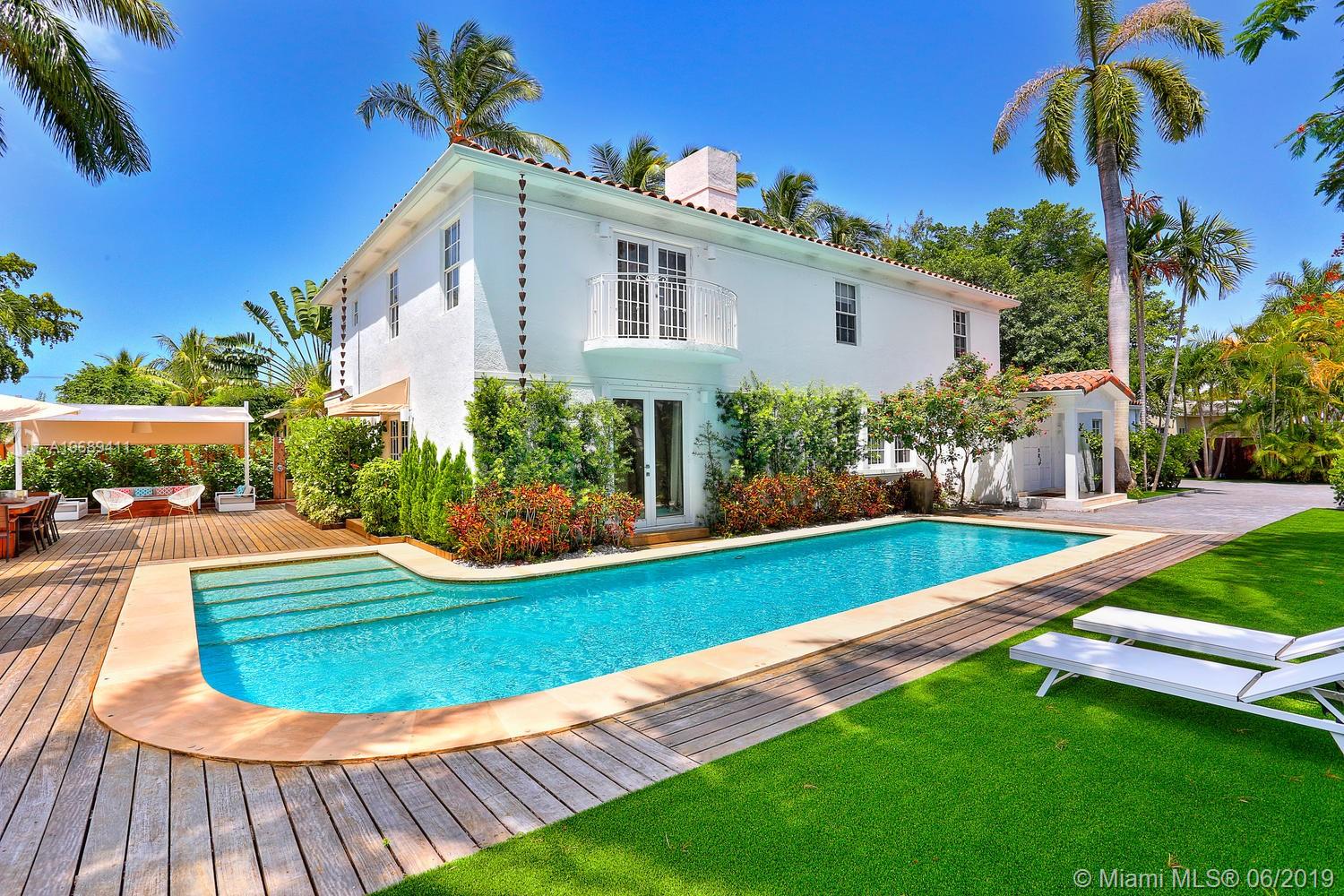 140 N Hibiscus Dr
