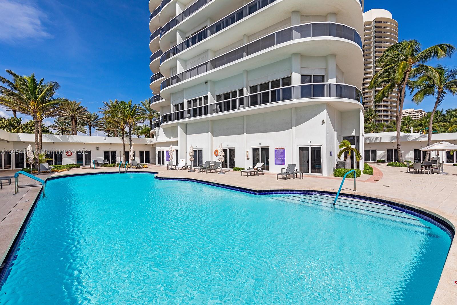 9601 Collins Ave #T4