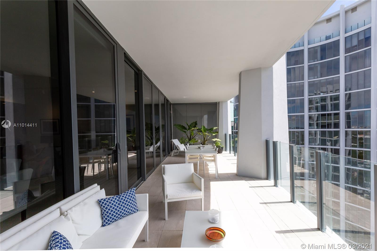 2831 S Bayshore Dr #2102 Coconut Grove, FL 33133