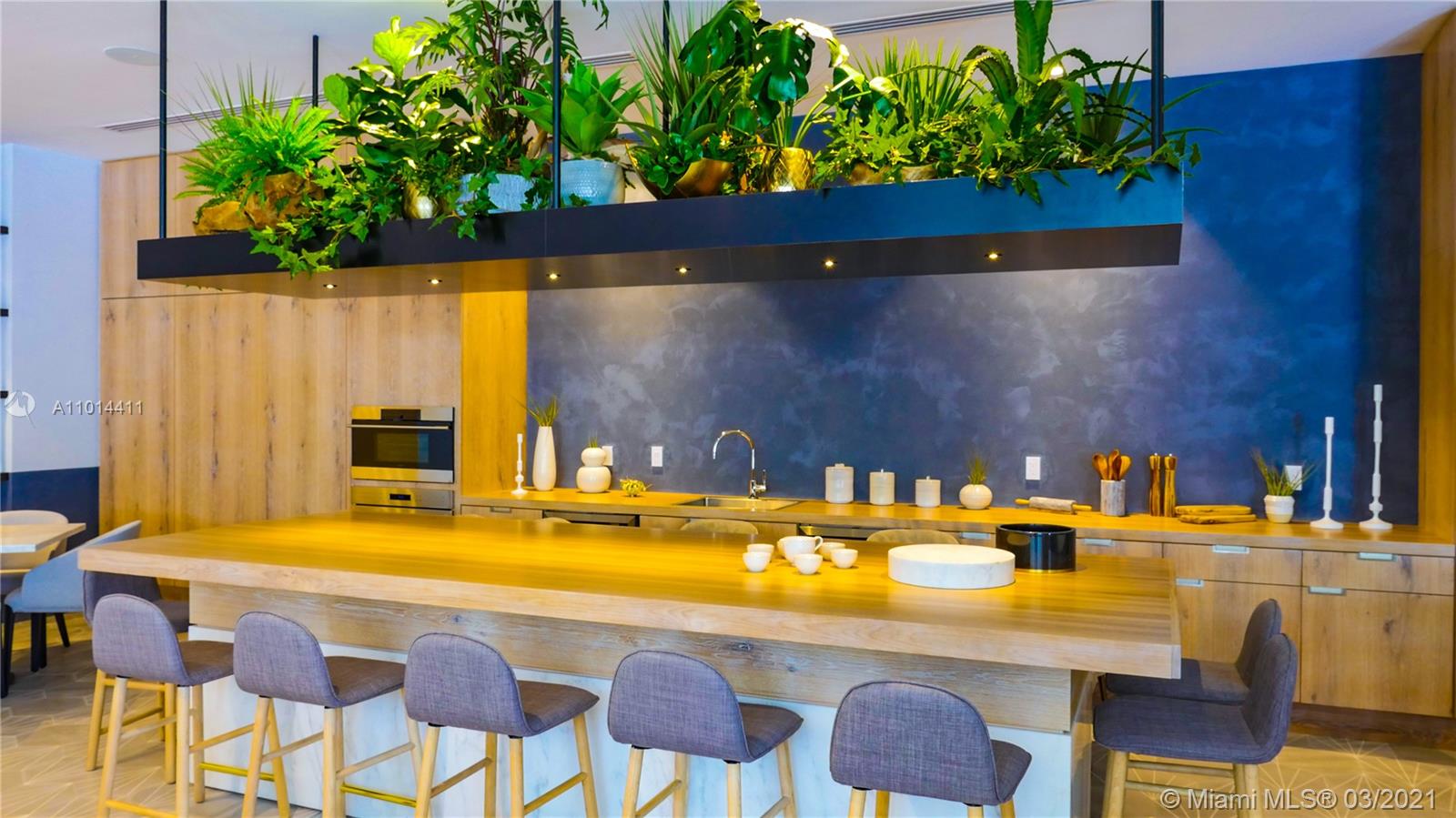 2831 S Bayshore Dr #2102 Coconut Grove, FL 33133