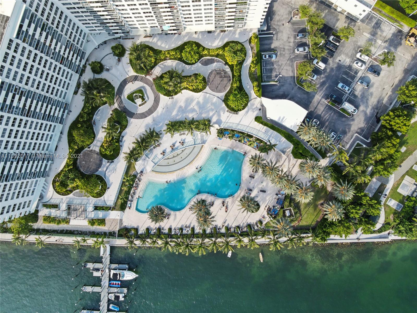 image Flamingo South Beach24