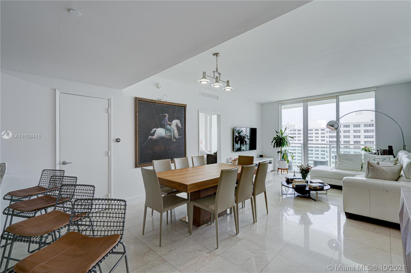 951 Brickell Ave #1606, Miami, FL 33131