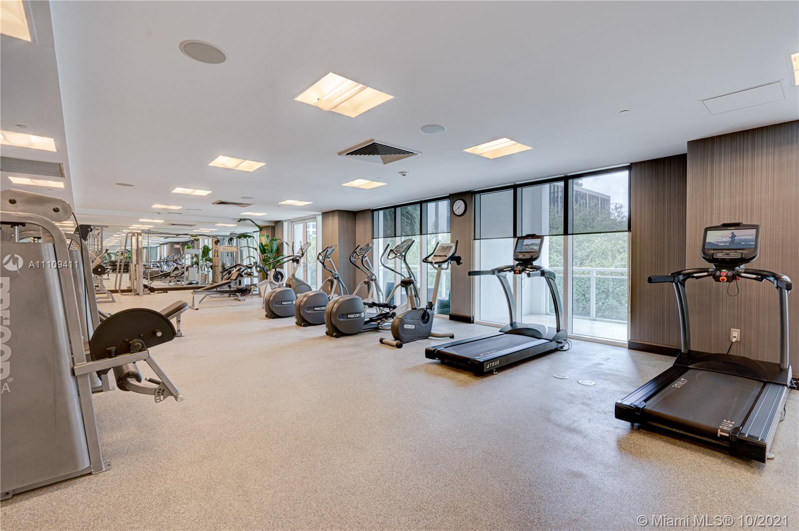 951 Brickell Ave #1606, Miami, FL 33131