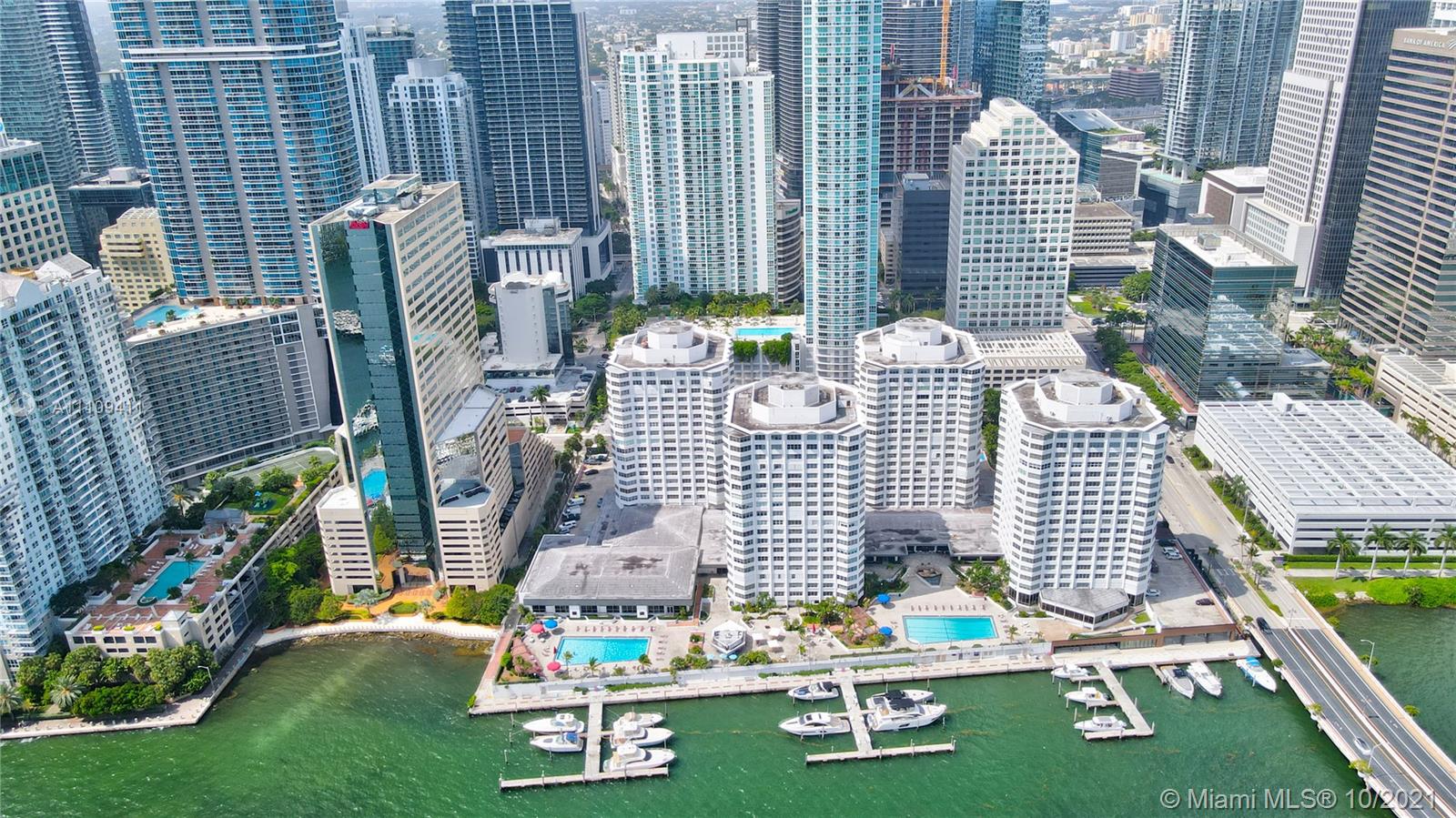 951 Brickell Ave #1606, Miami, FL 33131