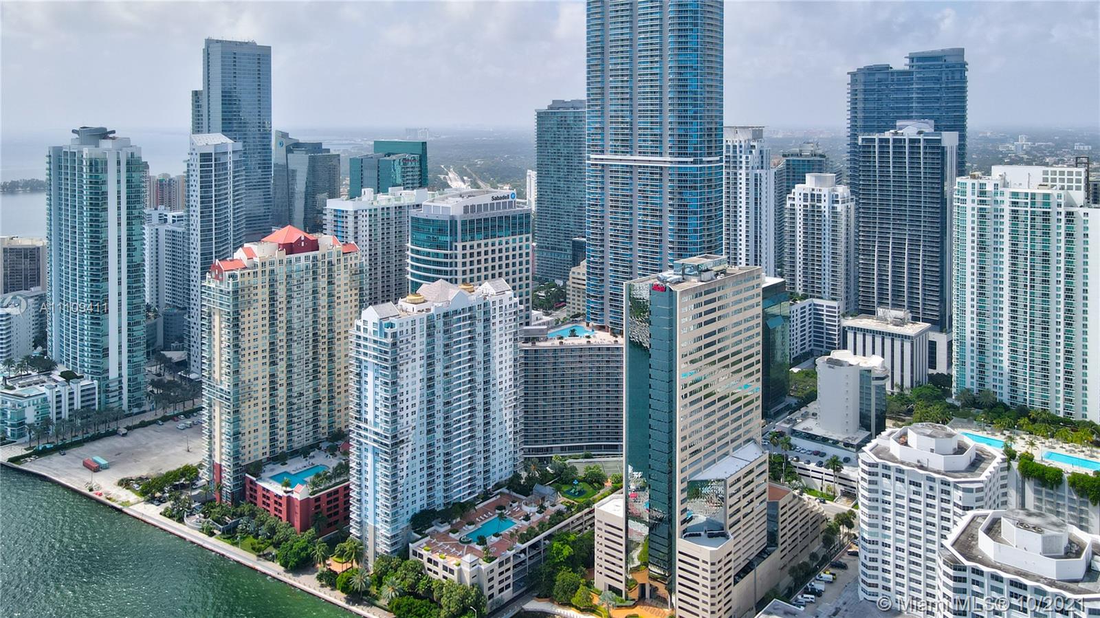 951 Brickell Ave #1606, Miami, FL 33131