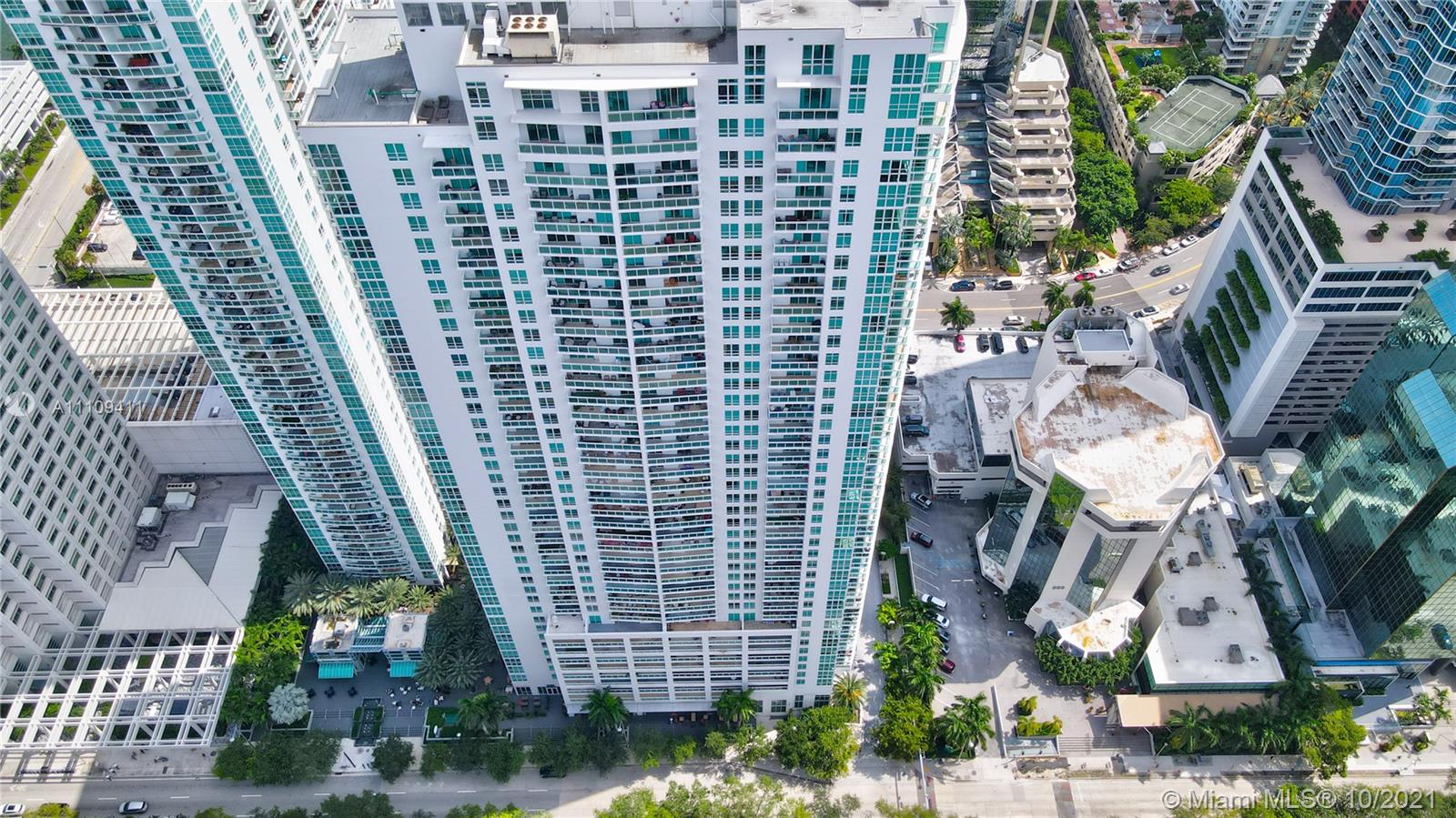 951 Brickell Ave #1606, Miami, FL 33131