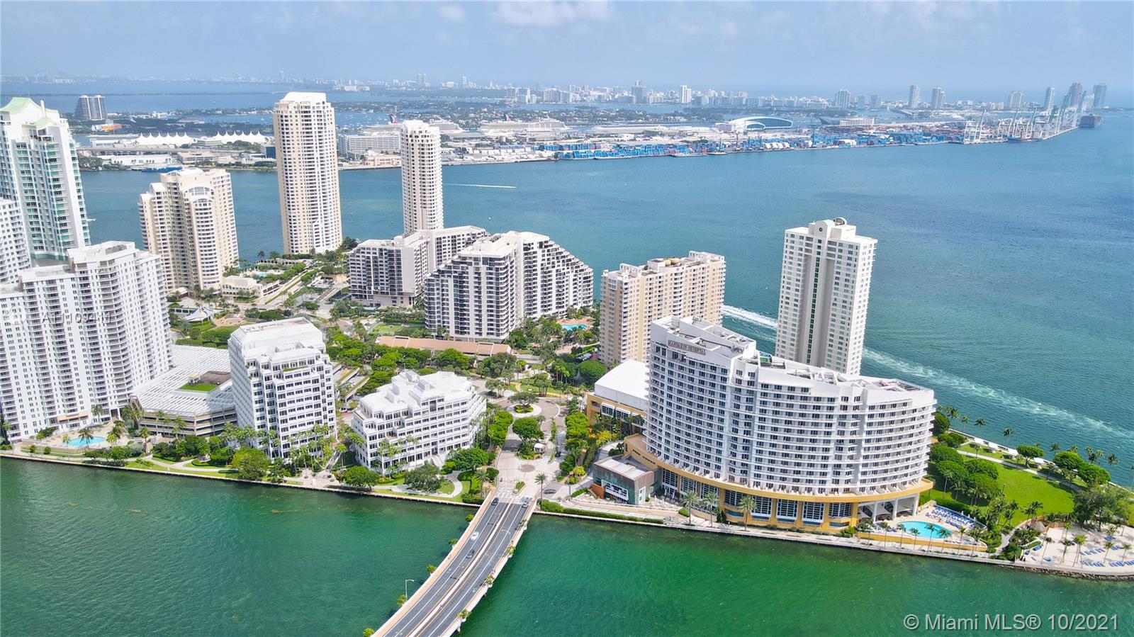 951 Brickell Ave #1606, Miami, FL 33131