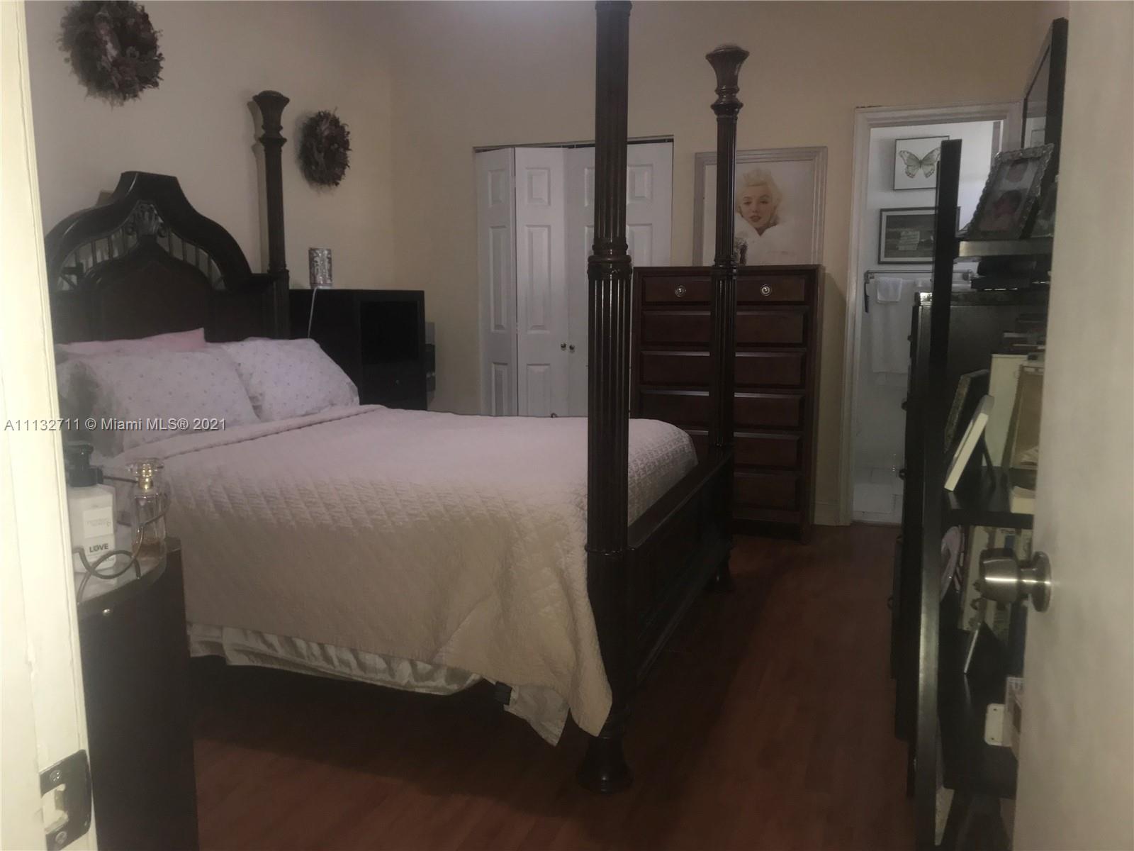 image Mariner Village12