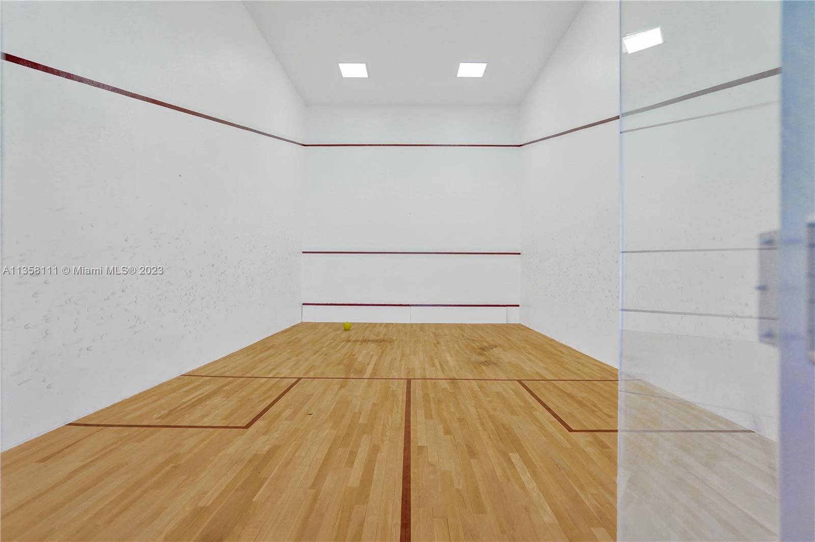 1130 Harbor Ct Hollywood, FL 33019