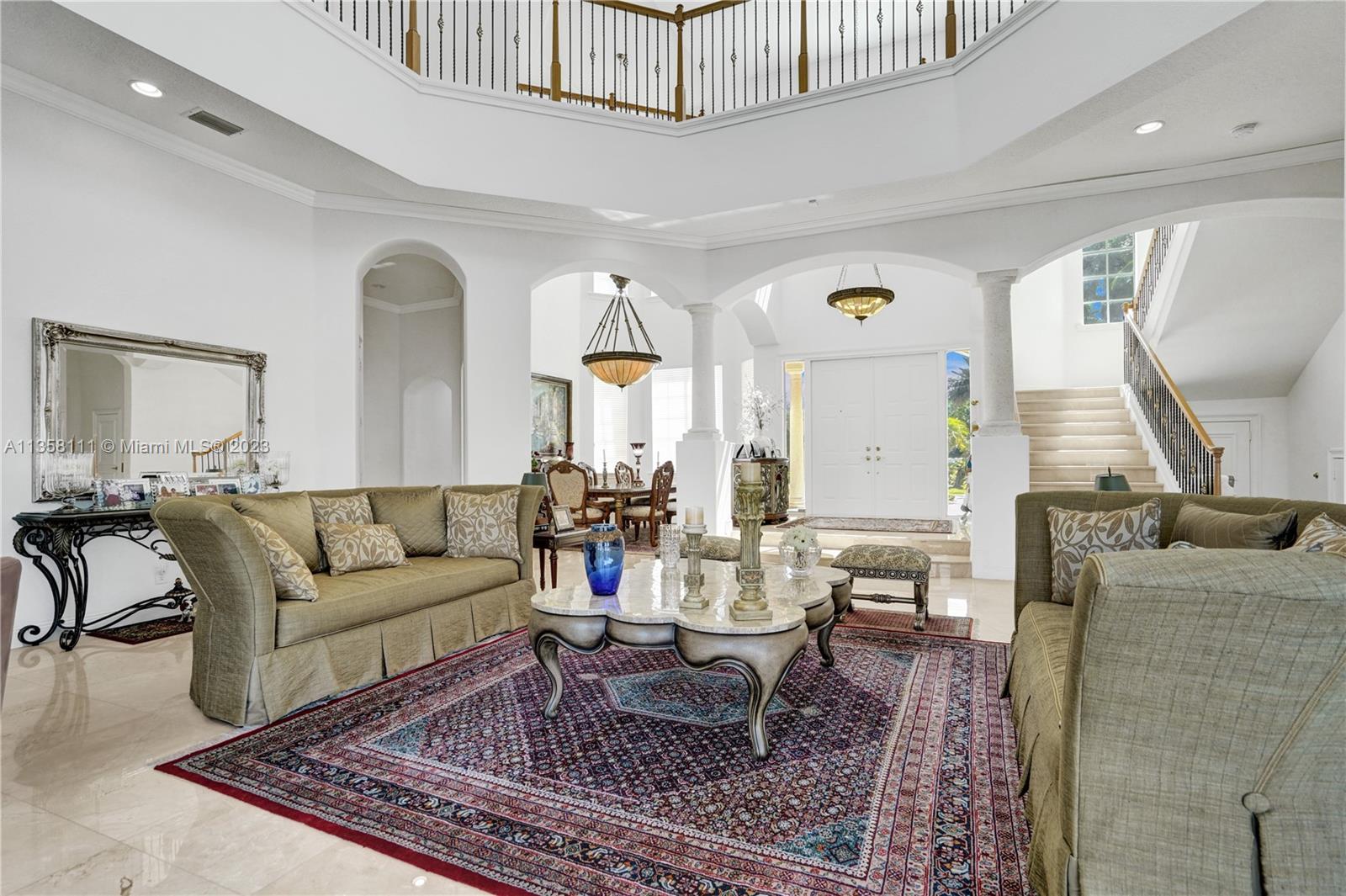 1130 Harbor Ct Hollywood, FL 33019