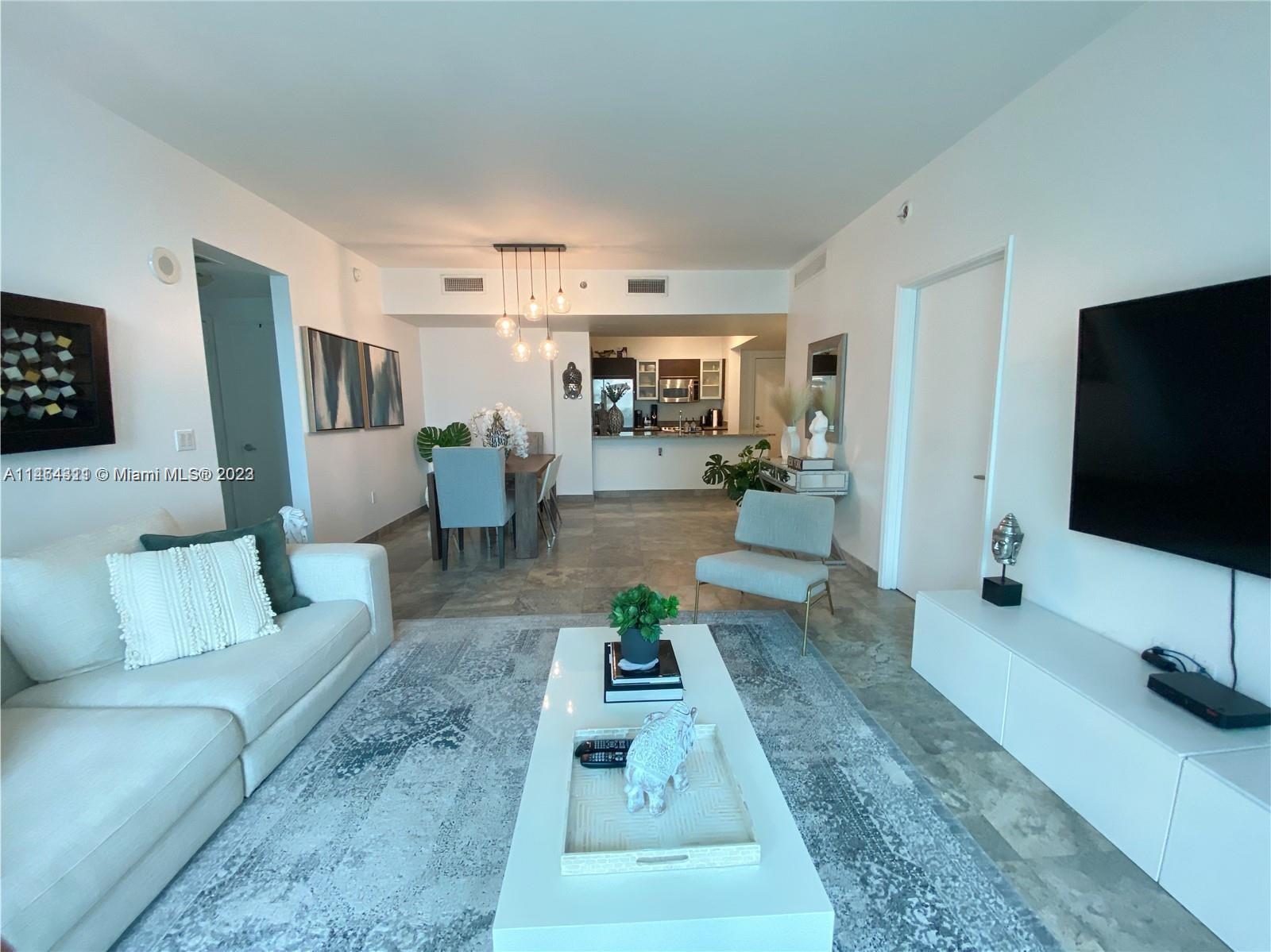 image The Plaza on Brickell West0