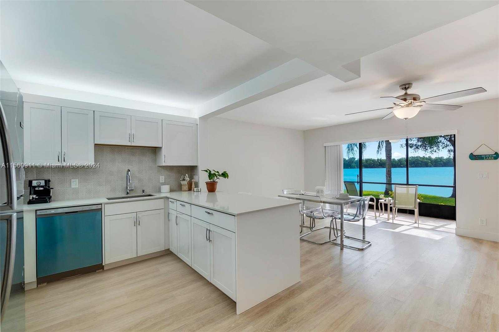 image LIBERTY SQUARE CONDO0