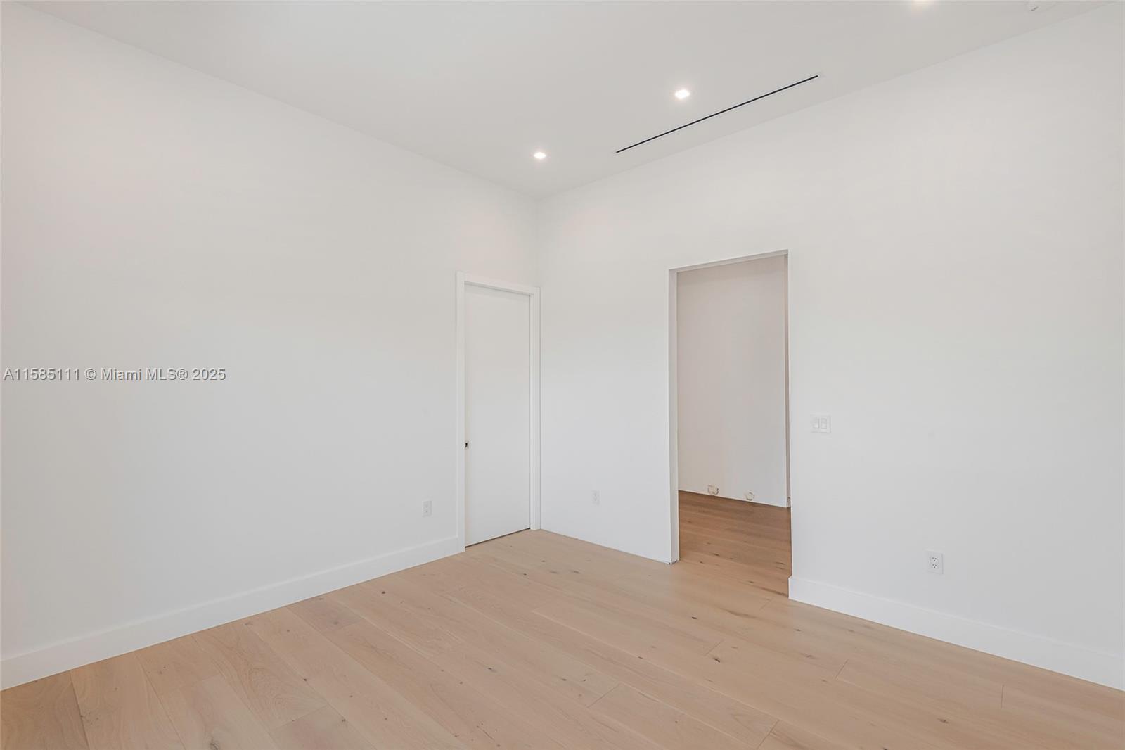 13080 N Bayshore Dr North Miami, FL 33181 13080 N Bayshore Dr North Miami, FL 33181