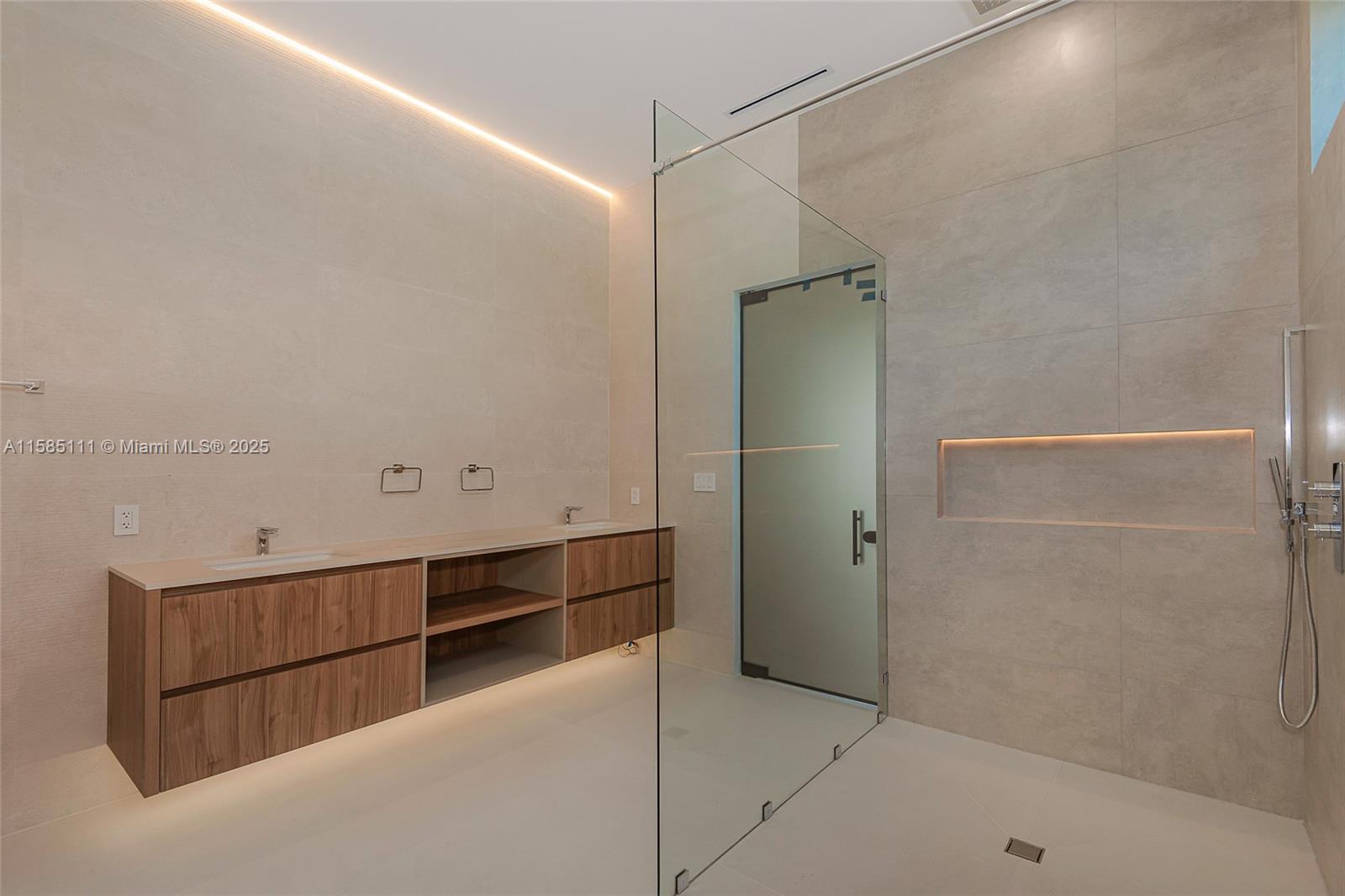 13080 N Bayshore Dr North Miami, FL 33181 13080 N Bayshore Dr North Miami, FL 33181