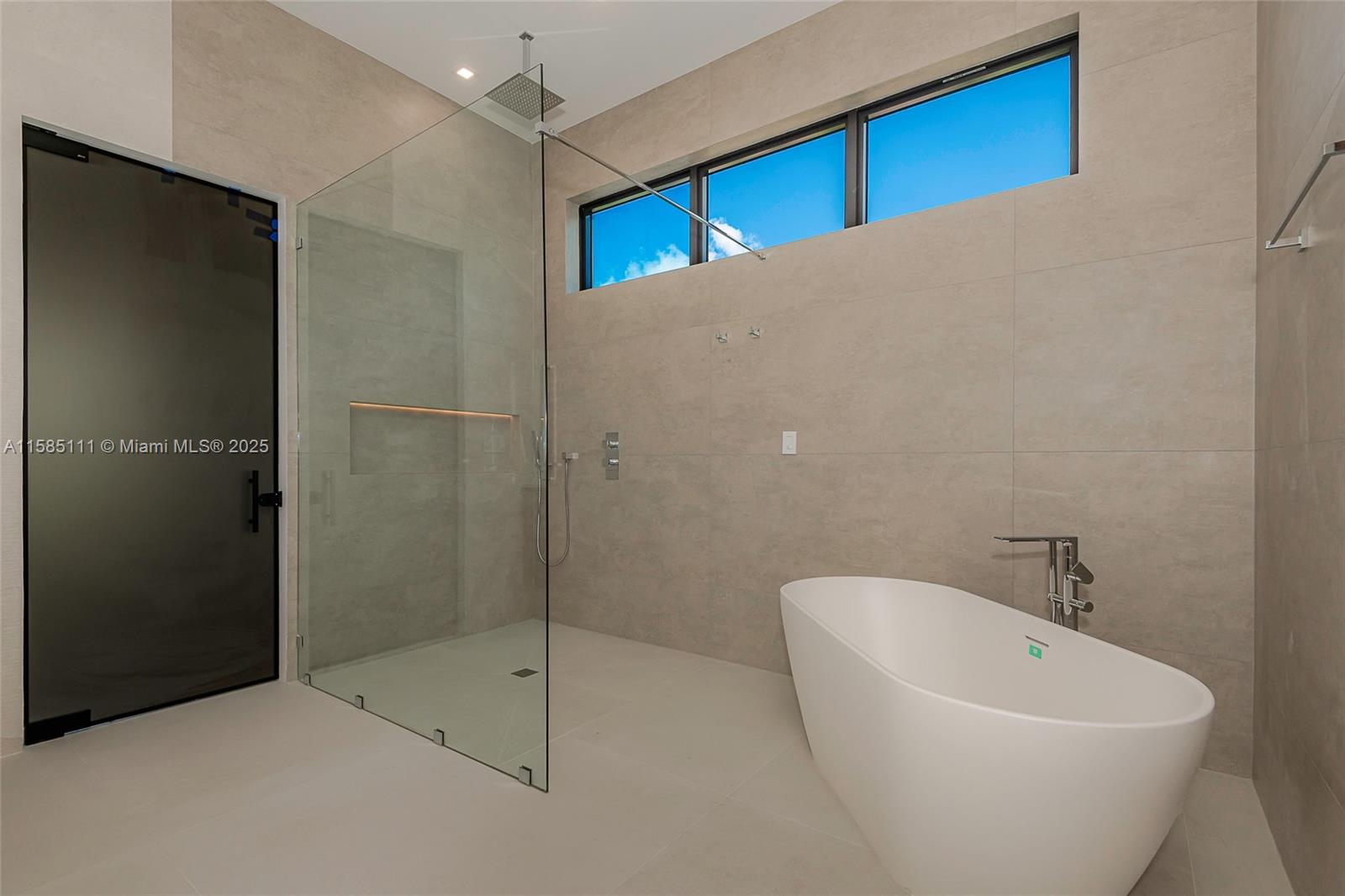 13080 N Bayshore Dr North Miami, FL 33181 13080 N Bayshore Dr North Miami, FL 33181