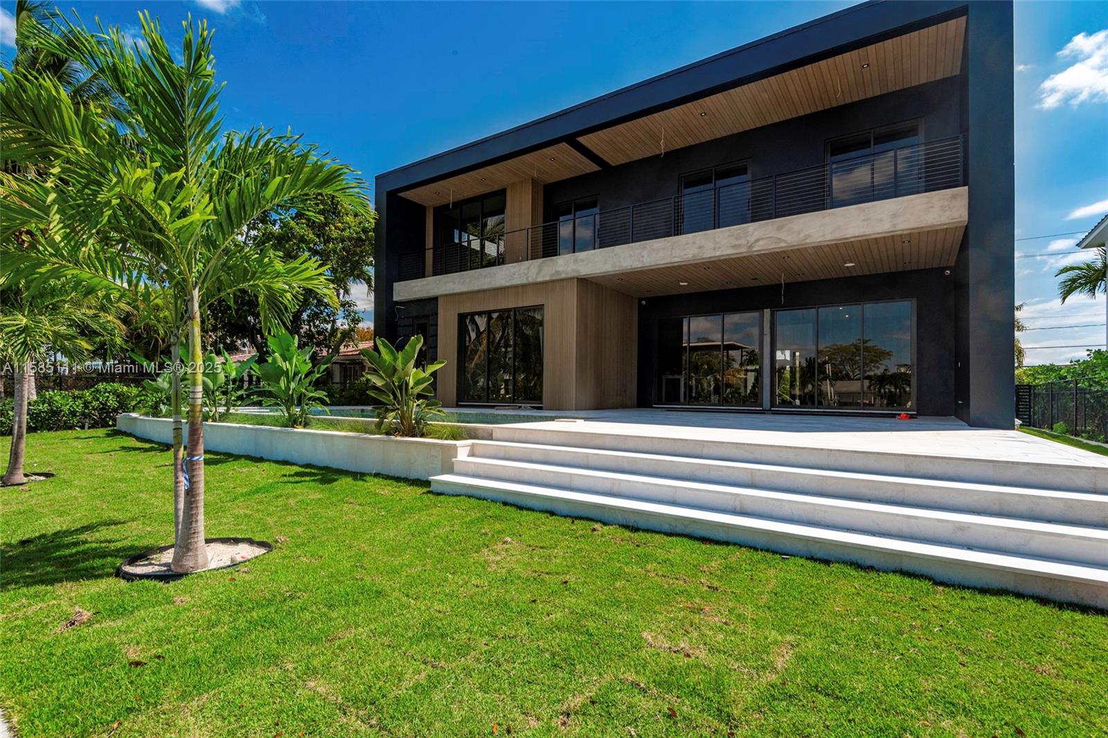 13080 N Bayshore Dr North Miami, FL 33181 13080 N Bayshore Dr North Miami, FL 33181