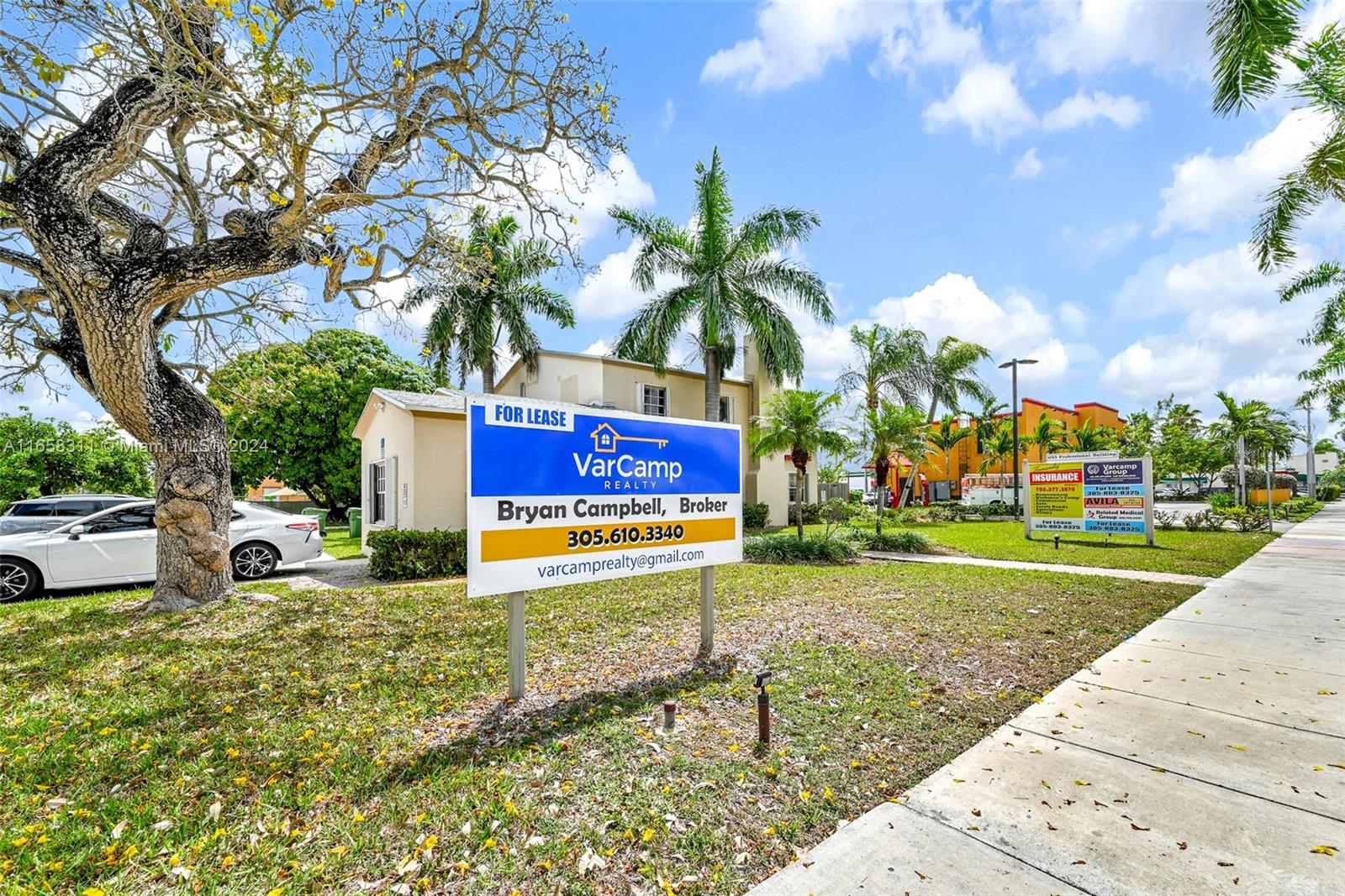 633 N Krome Ave Homestead, FL 33030 633 N Krome Ave Homestead, FL 33030