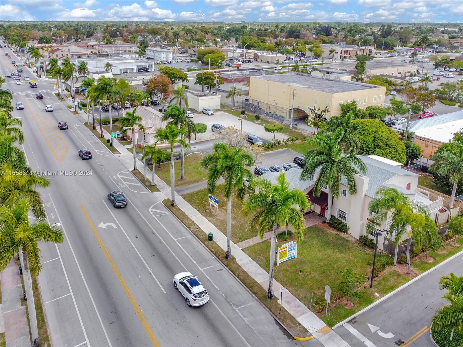 633 N Krome Ave Homestead, FL 33030 633 N Krome Ave Homestead, FL 33030