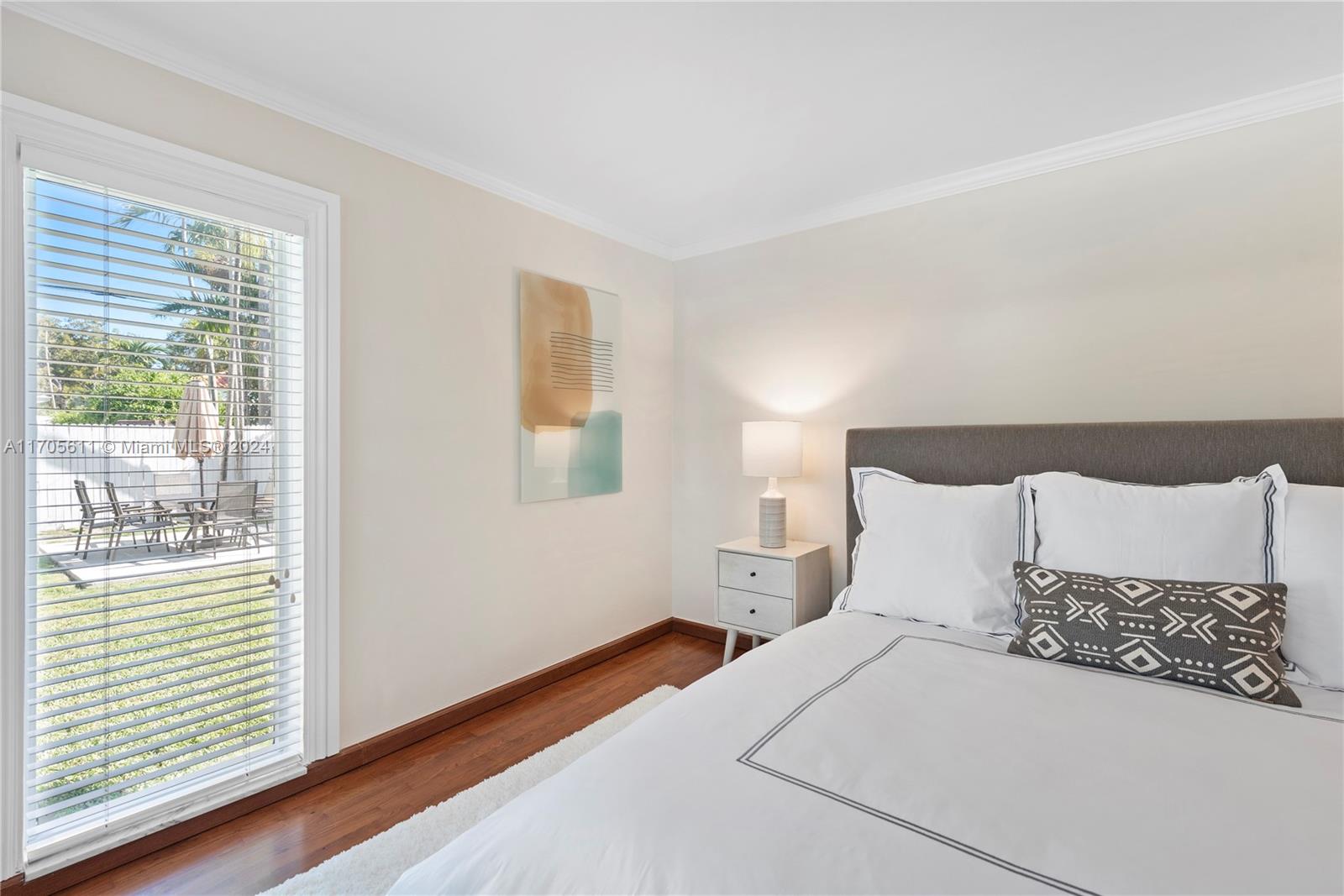 5371 N Bay Rd Miami Beach, FL 33140