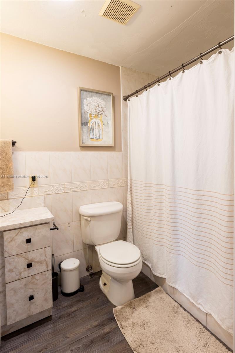 6575 SW 27th St Miami, FL 33155 6575 SW 27th St Miami, FL 33155
