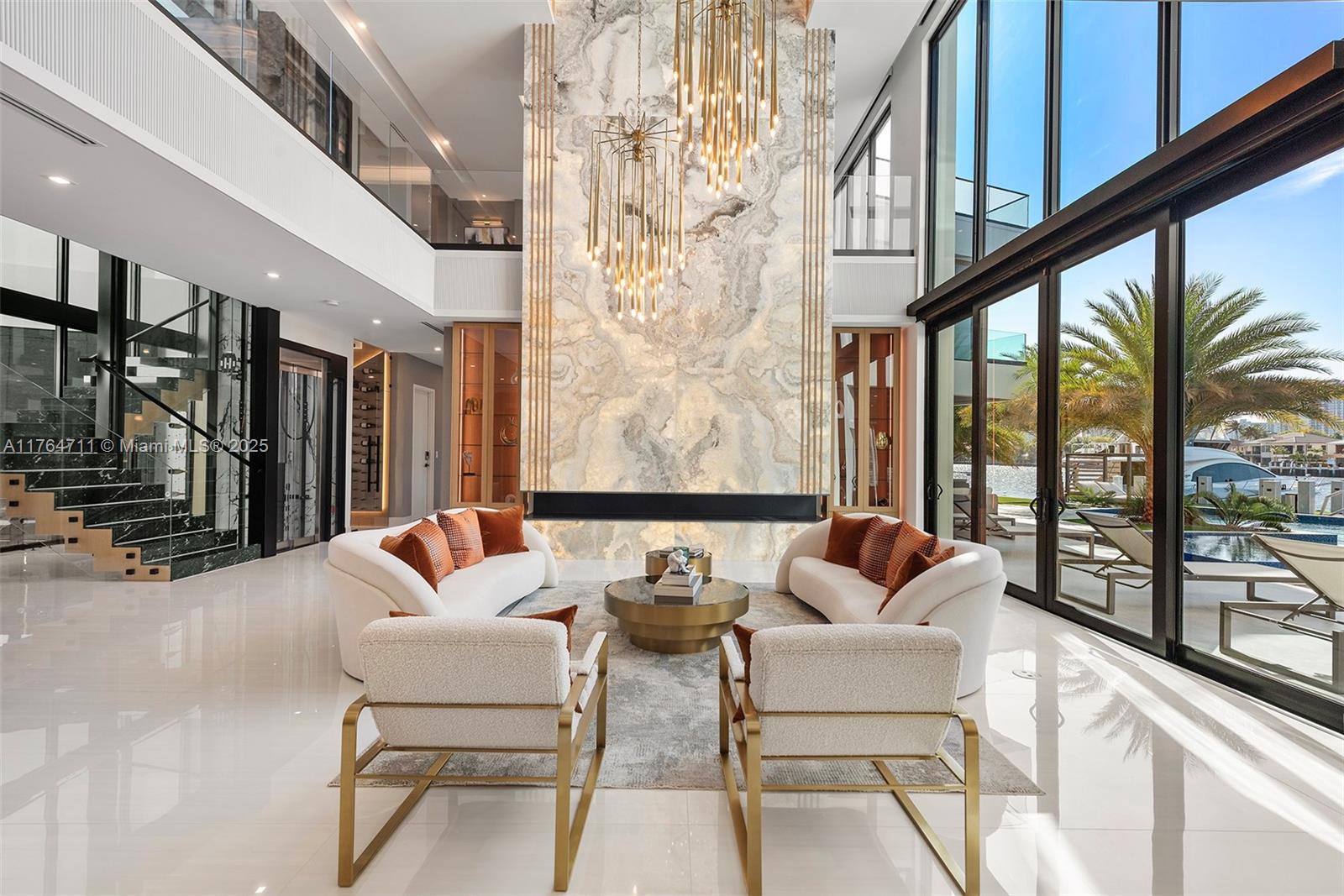 501 Middle Riv Dr Fort Lauderdale, FL 33304