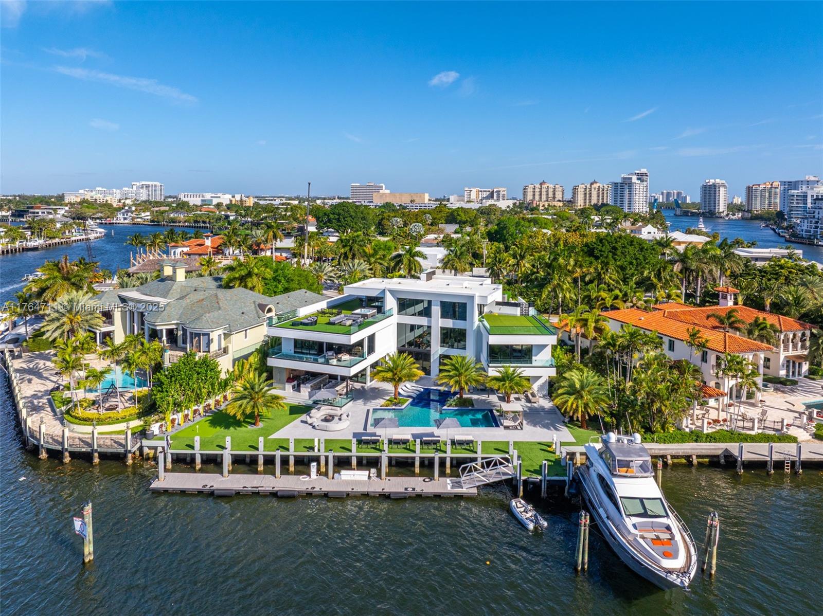 501 Middle Riv Dr Fort Lauderdale, FL 33304