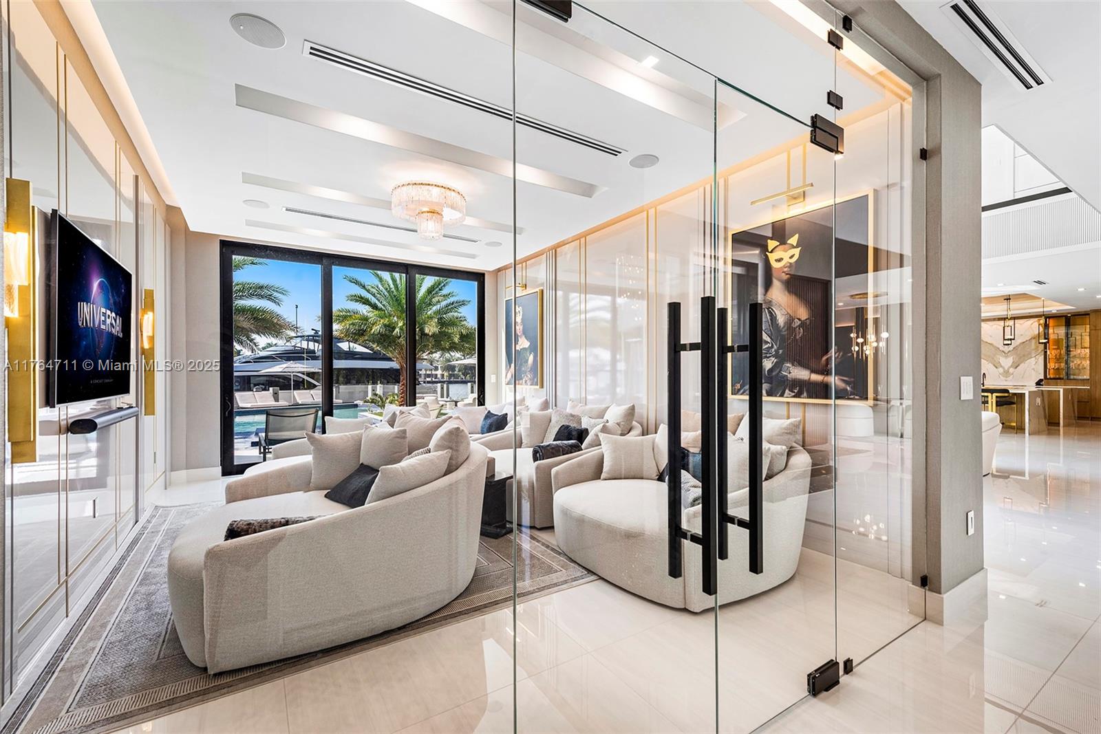 501 Middle Riv Dr Fort Lauderdale, FL 33304