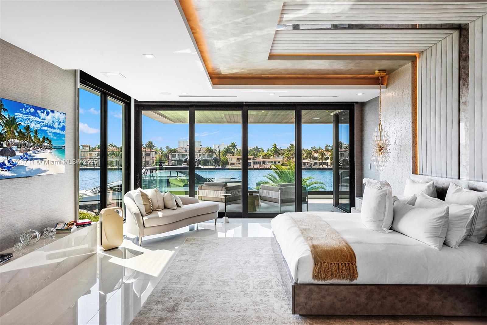 501 Middle Riv Dr Fort Lauderdale, FL 33304