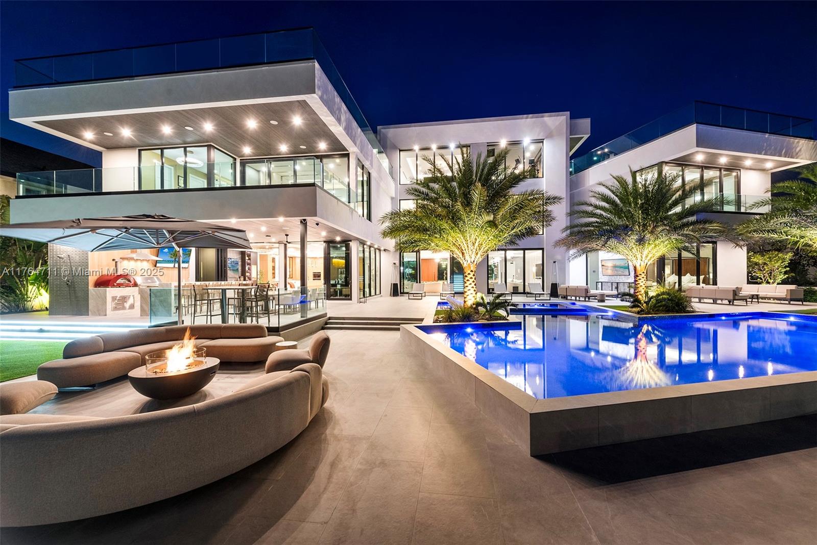 501 Middle Riv Dr Fort Lauderdale, FL 33304