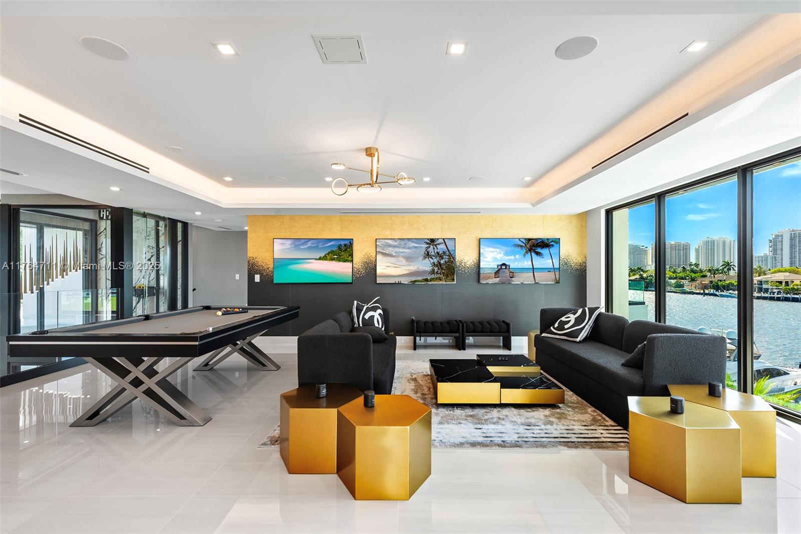 501 Middle Riv Dr Fort Lauderdale, FL 33304