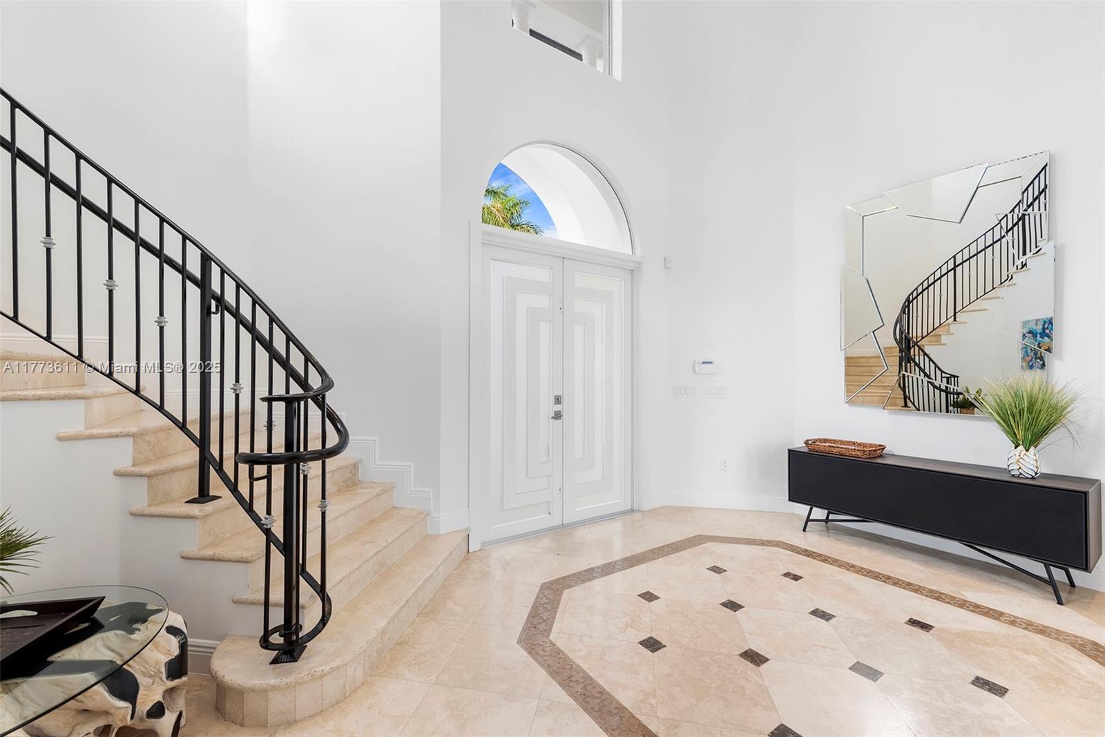 455 Centre Is Golden Beach, FL 33160