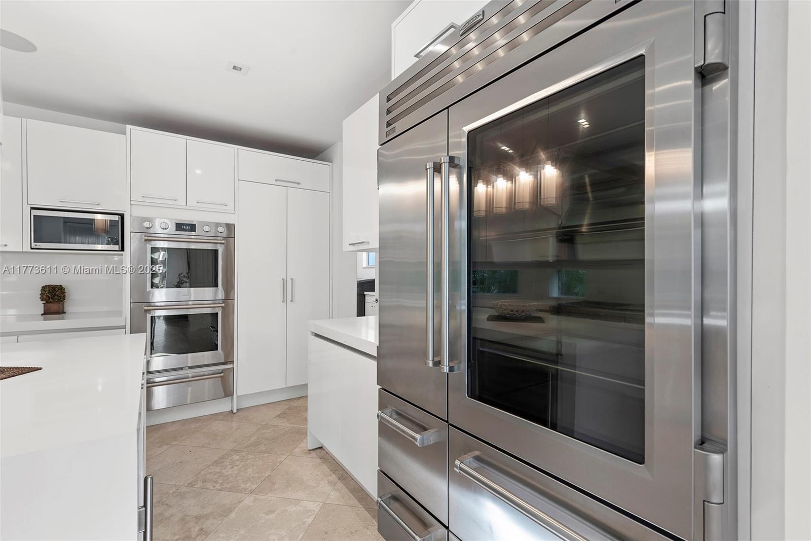 455 Centre Is Golden Beach, FL 33160