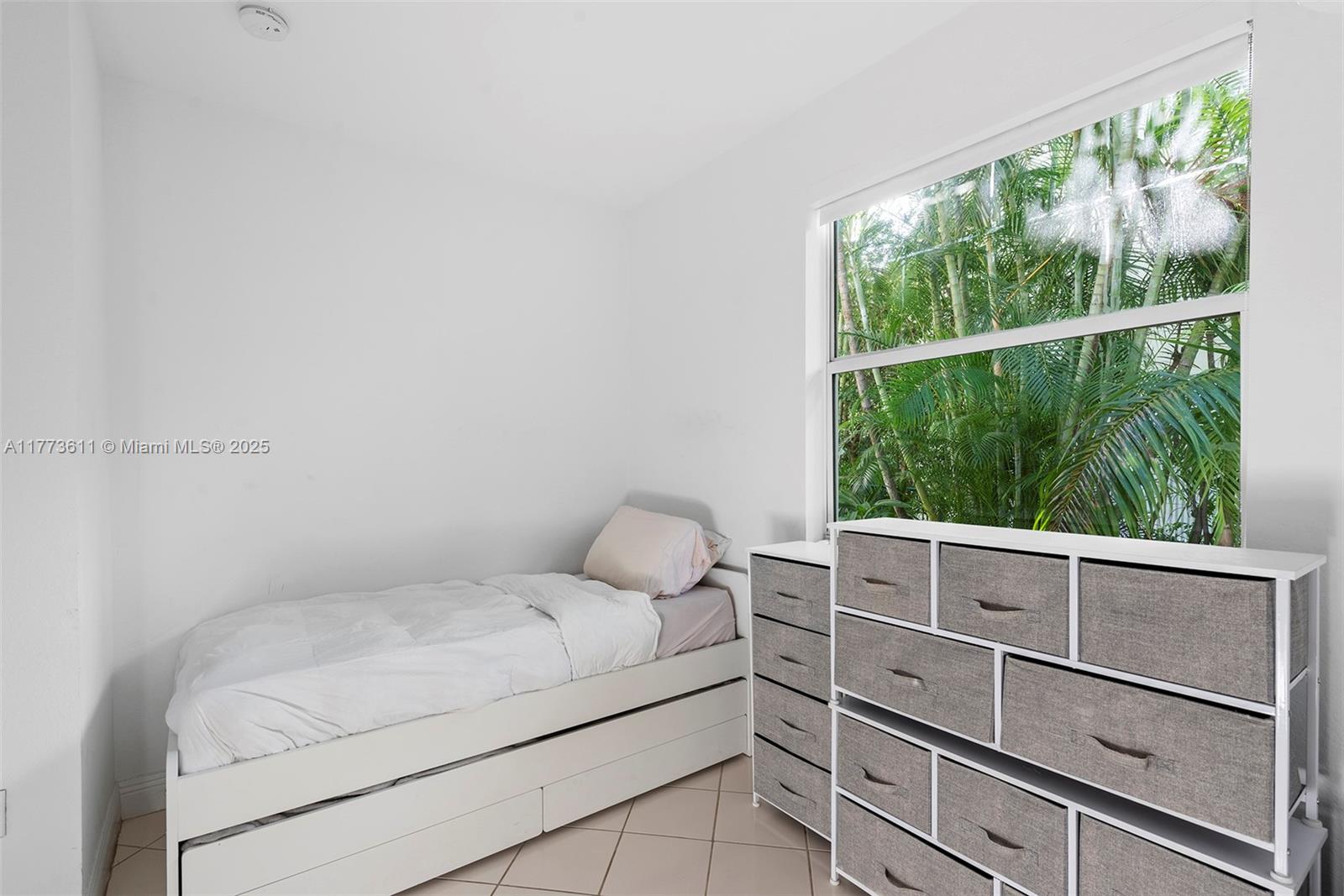 455 Centre Is Golden Beach, FL 33160