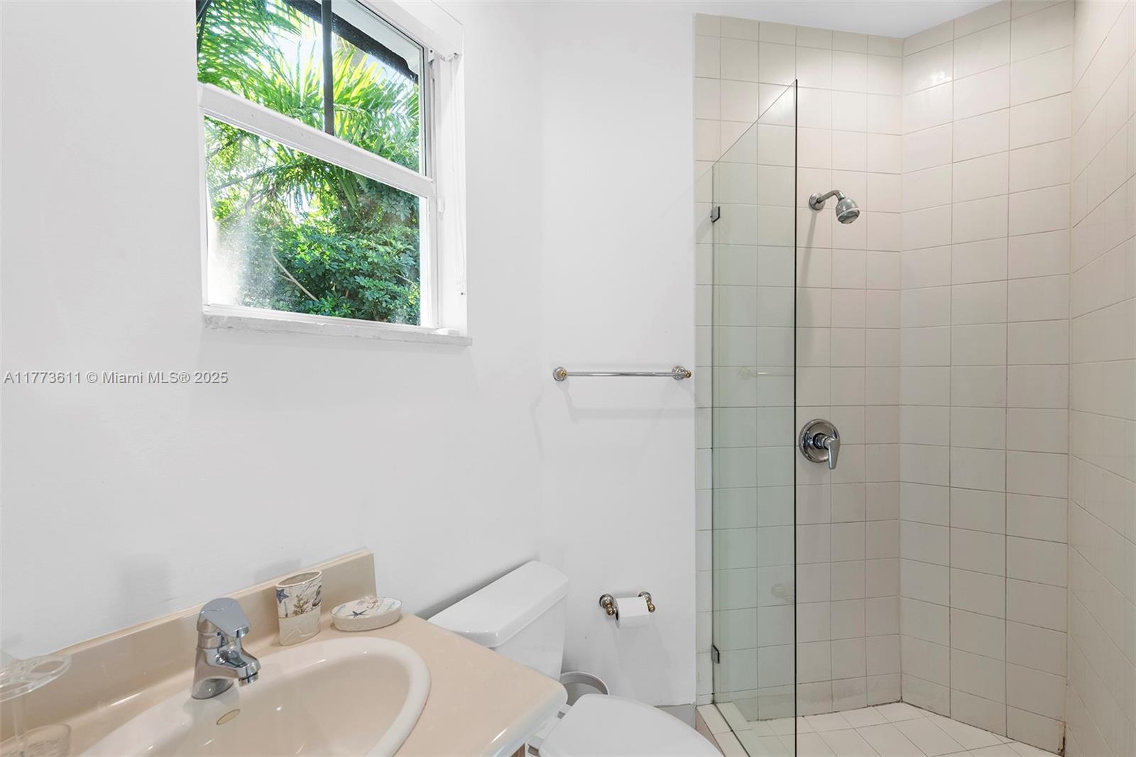 455 Centre Is Golden Beach, FL 33160