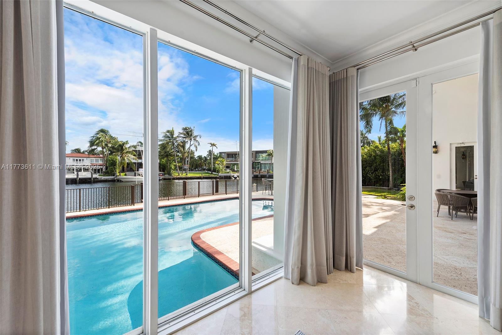 455 Centre Is Golden Beach, FL 33160