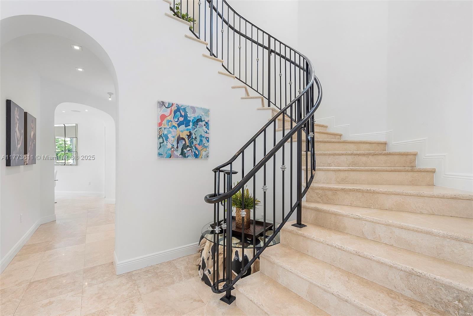 455 Centre Is Golden Beach, FL 33160