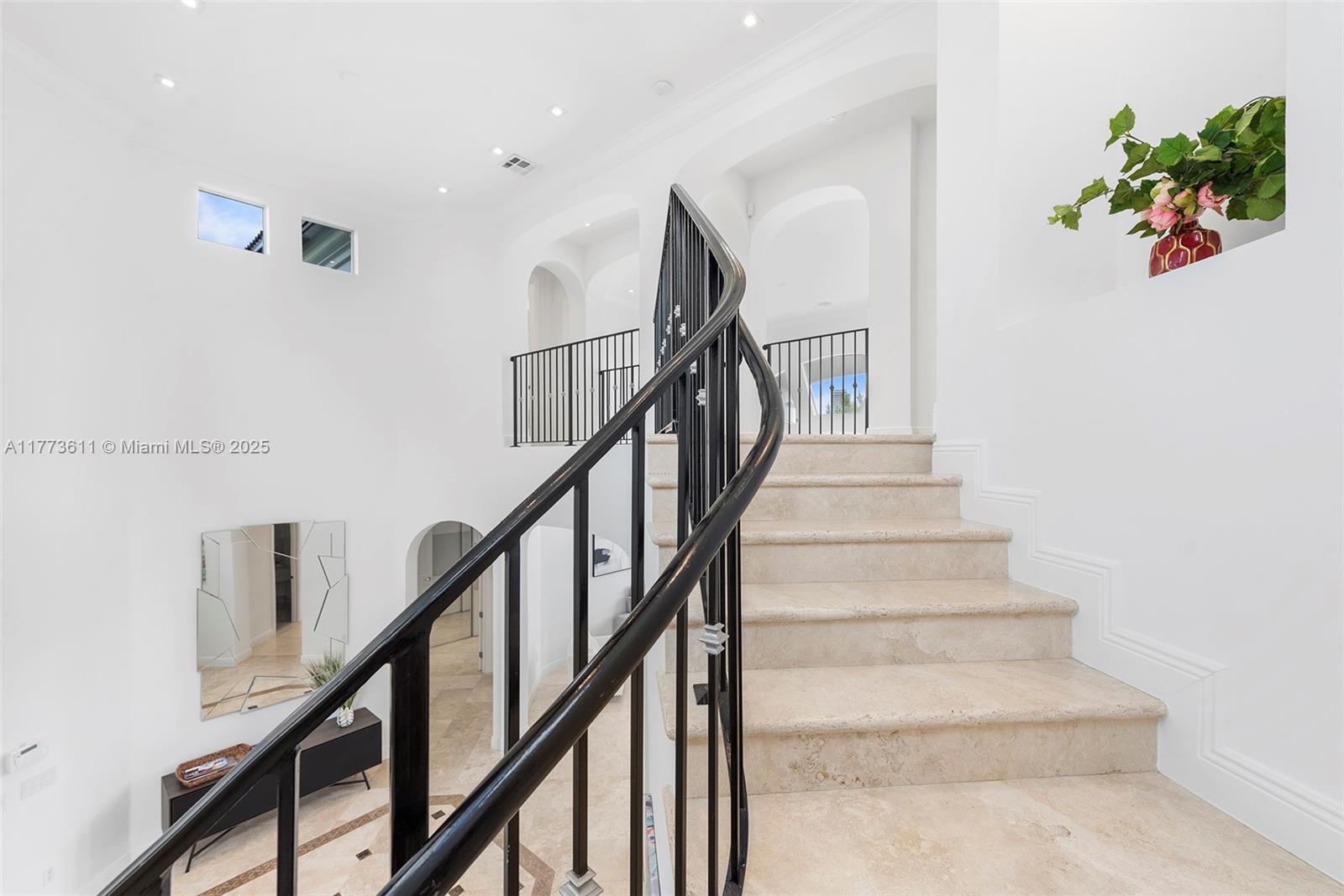 455 Centre Is Golden Beach, FL 33160